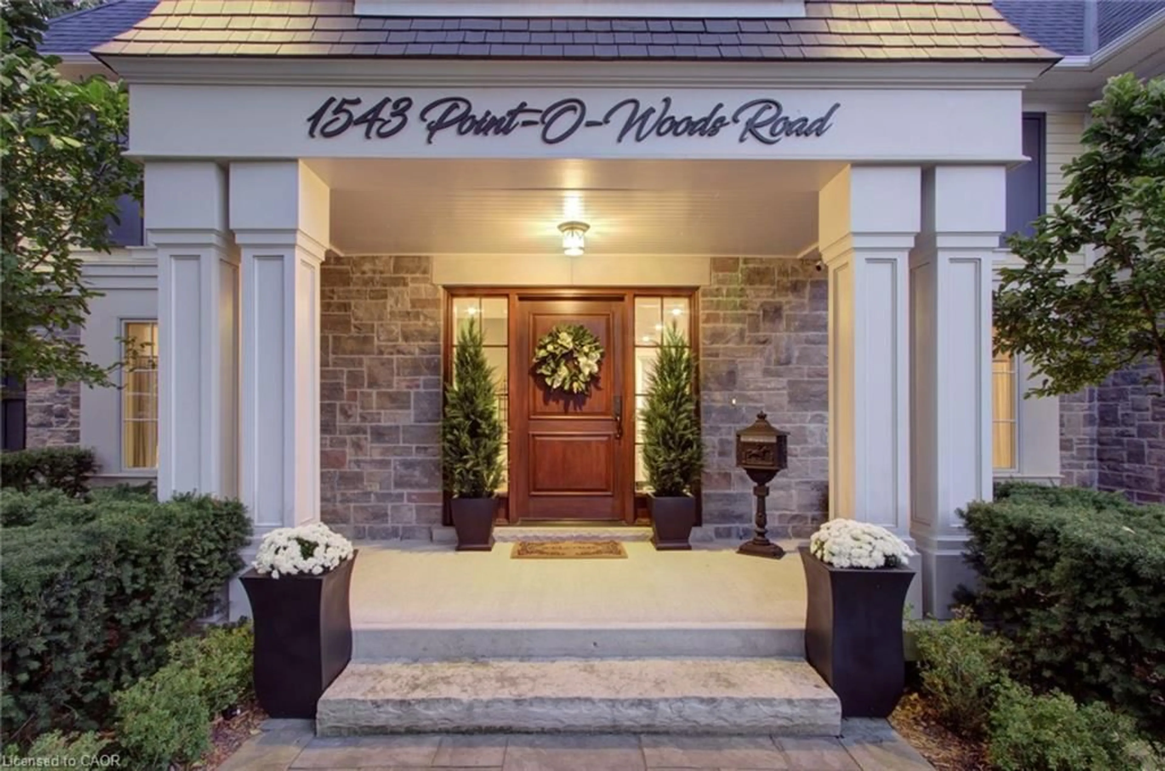 Unknown for 1543 Point-O-Woods Rd, Mississauga Ontario L5G 2X6