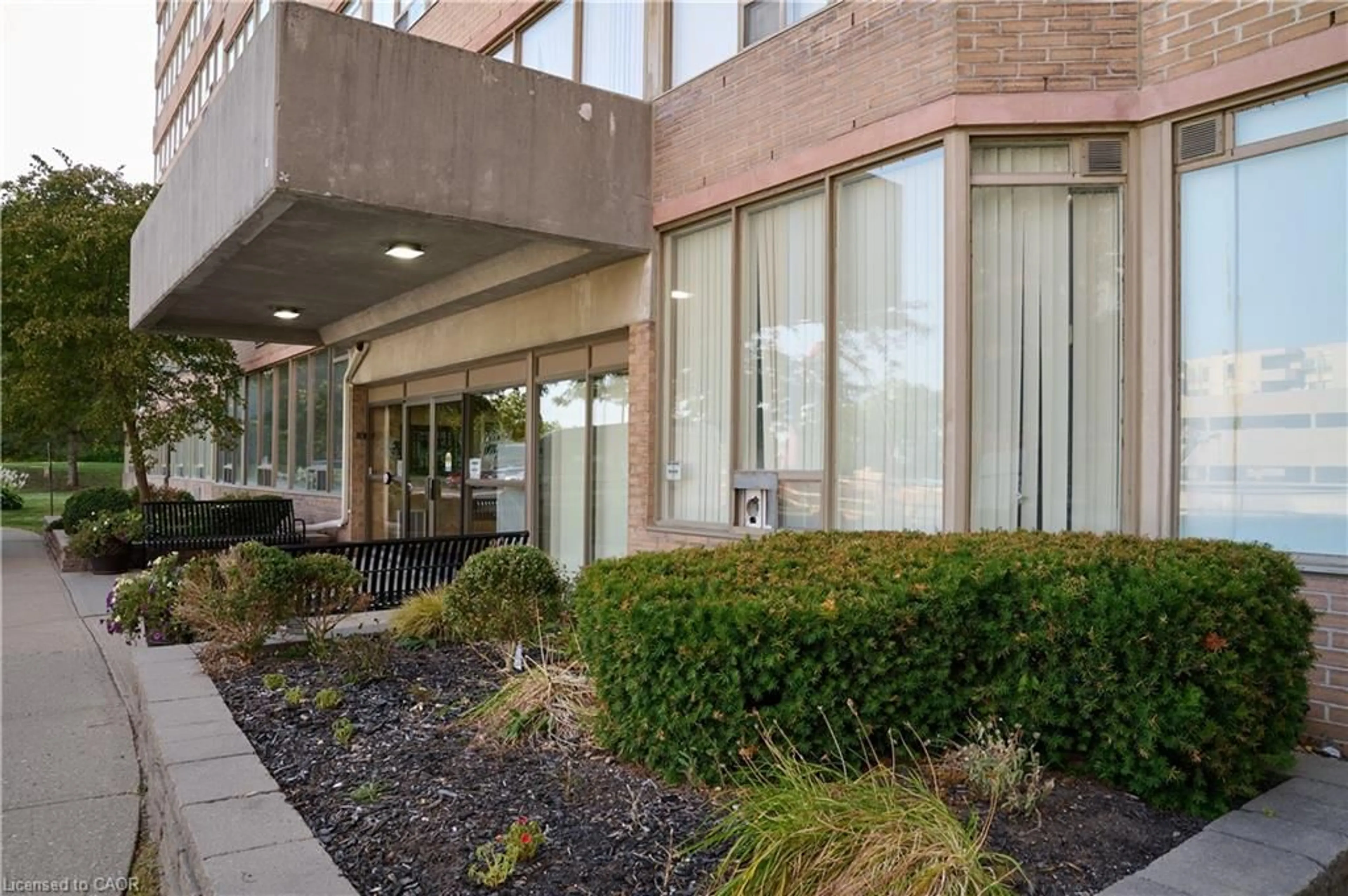 Unknown for 3227 King St #909, Kitchener Ontario N2A 3Z9