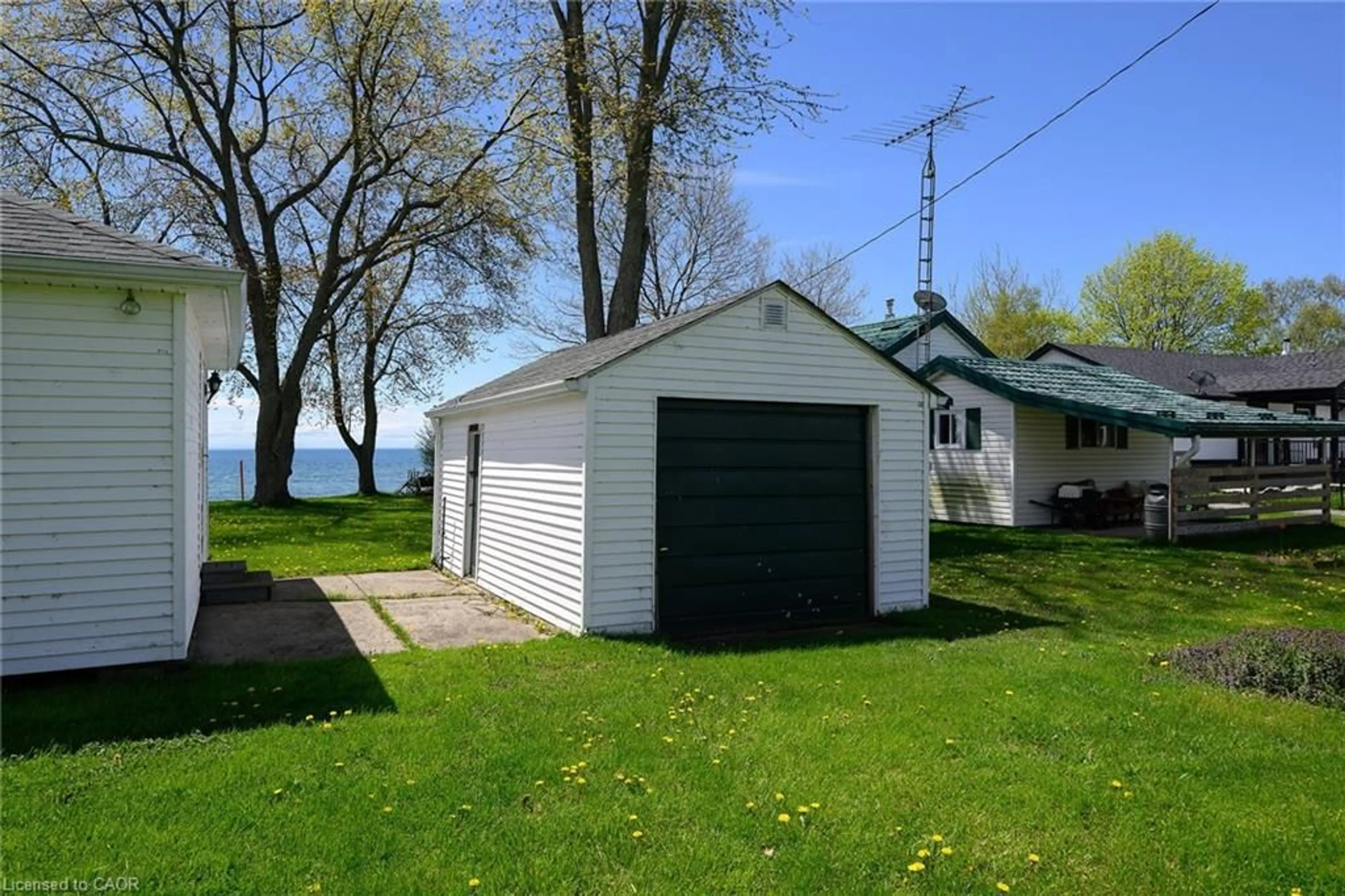 Shed for 13 Horseshoe Bay Rd, Dunnville Ontario N1A 2W8