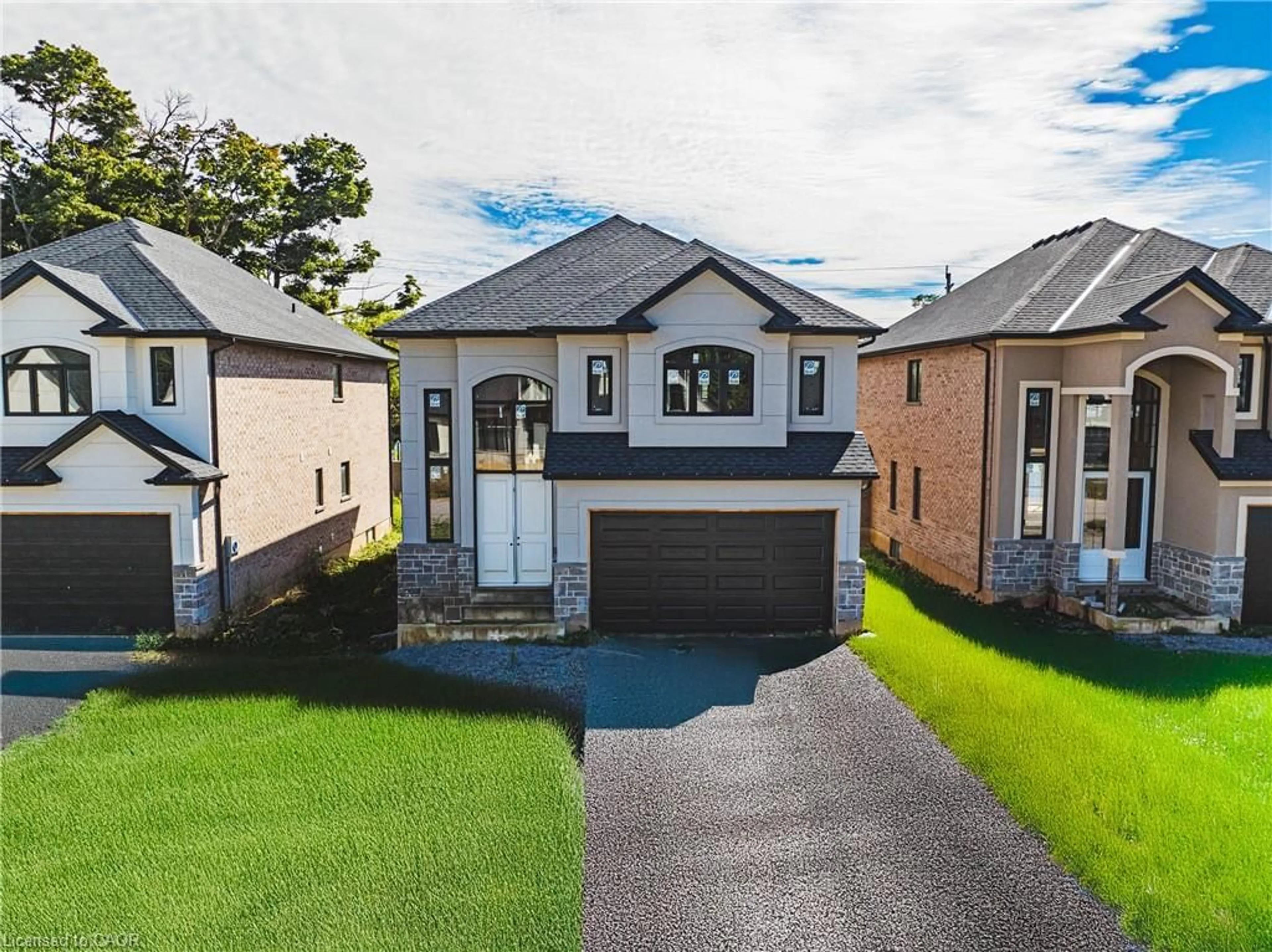 A pic from outside/outdoor area/front of a property/back of a property/a pic from drone, street for 60 Cesar Pl, Ancaster Ontario L9G 0G3