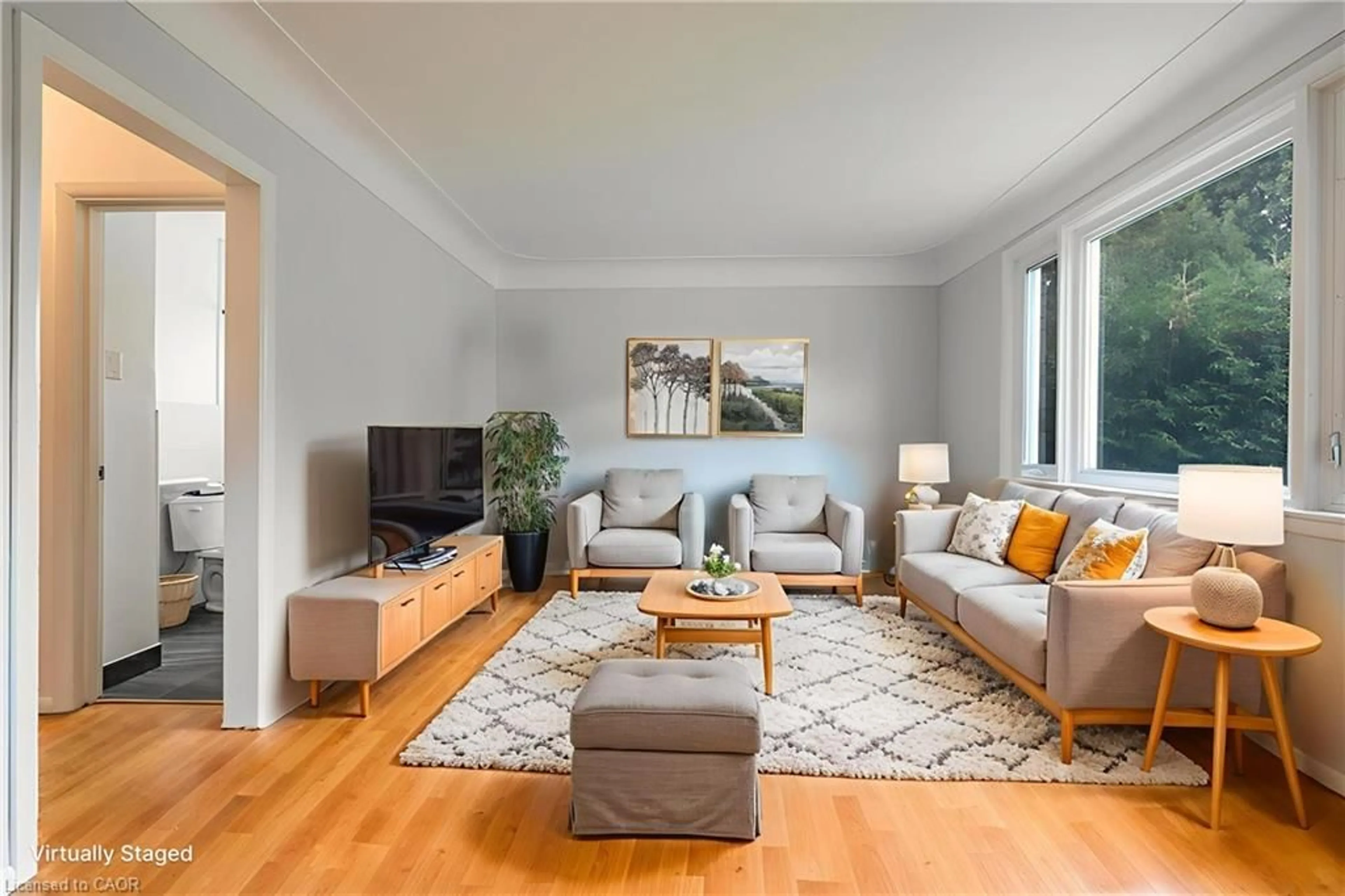 Living room with furniture, wood/laminate floor for 8 Beaucourt Pl, Hamilton Ontario L8S 2P7