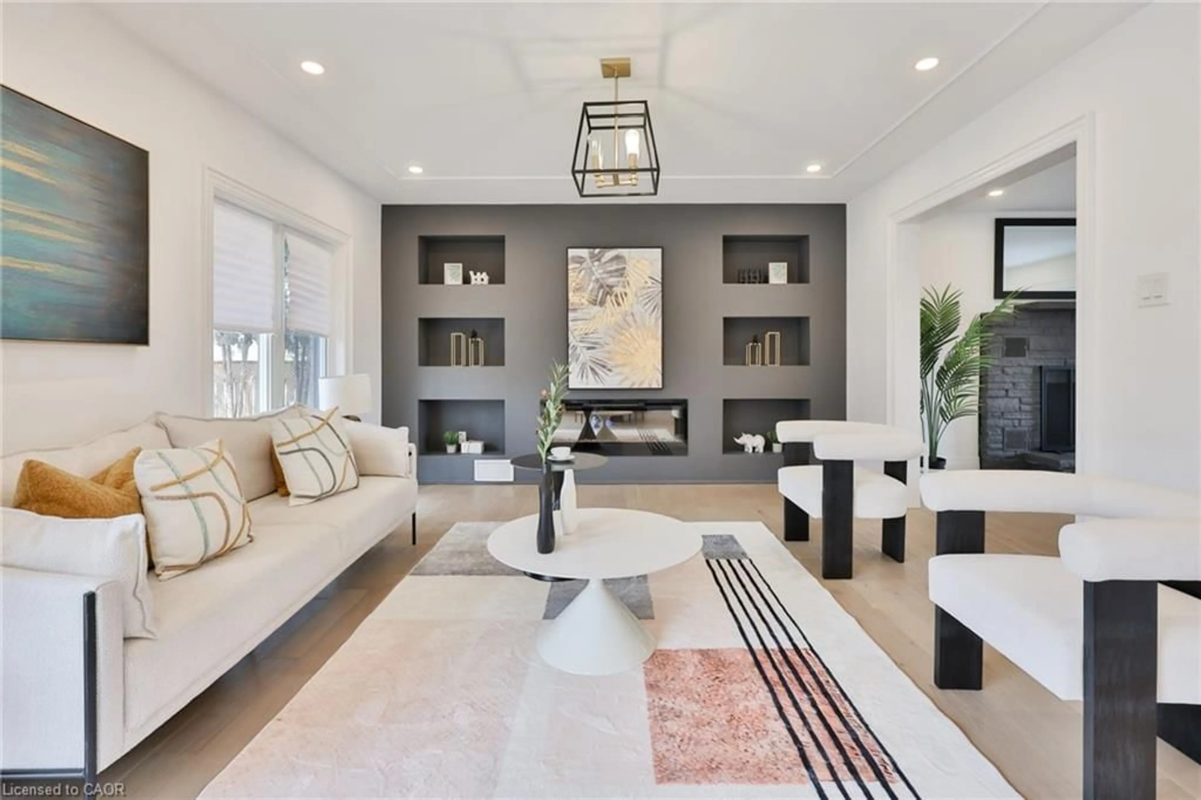 Living room with furniture, unknown for 2309 Dunedin Rd, Oakville Ontario L6J 5V4