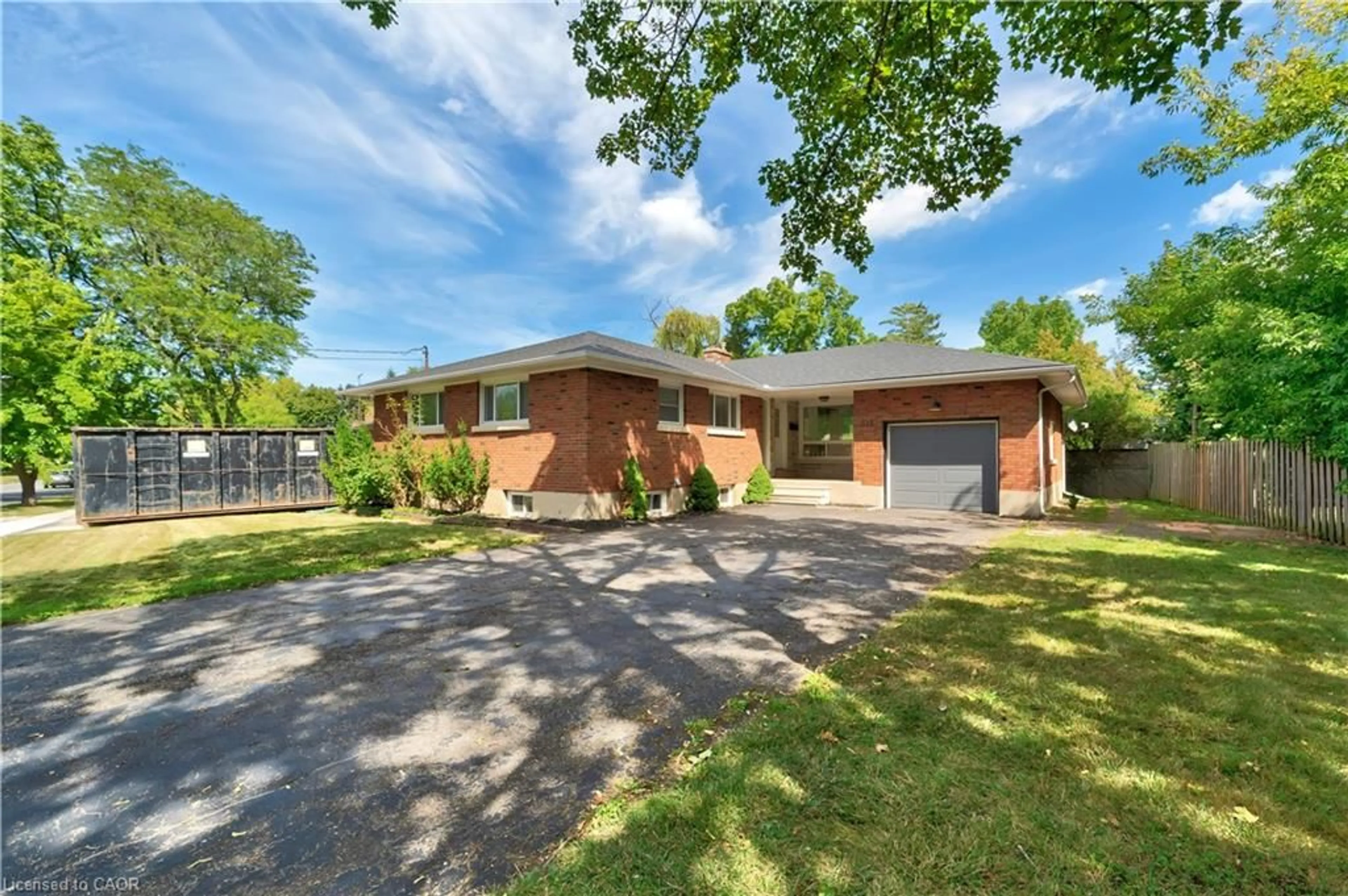 Home with brick exterior material, street for 312 Grantham Ave, St. Catharines Ontario L2M 5A6