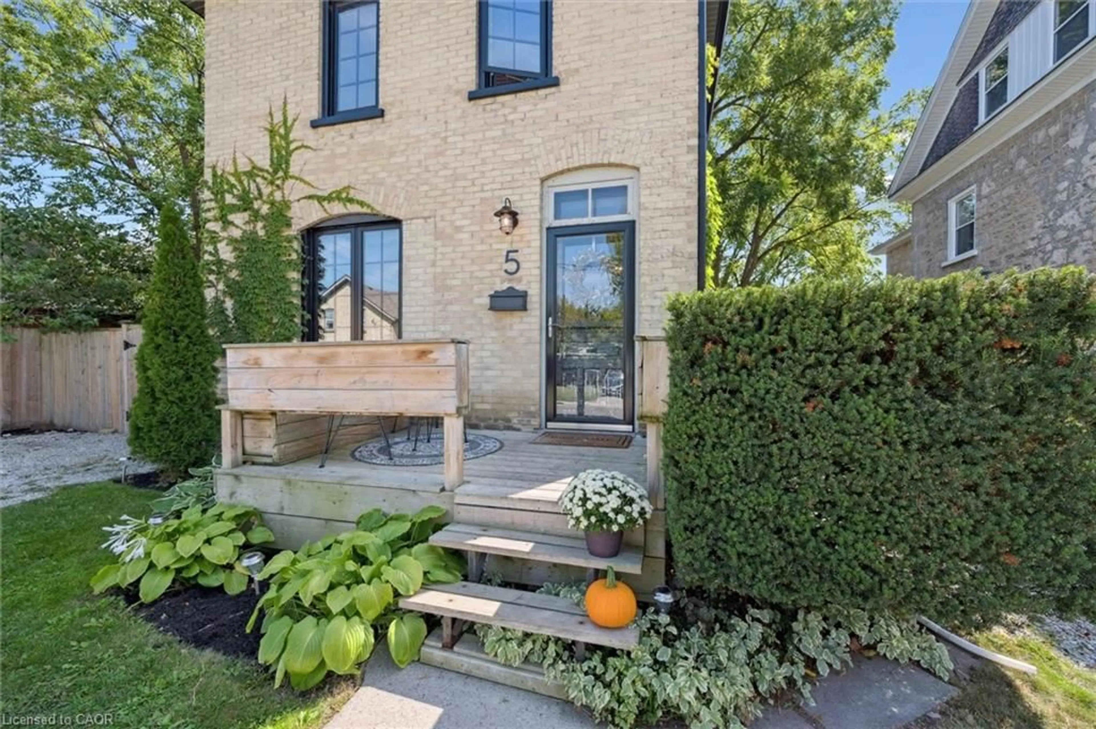 Home with brick exterior material, street for 5 Crombie St, Cambridge Ontario N1S 1Y3