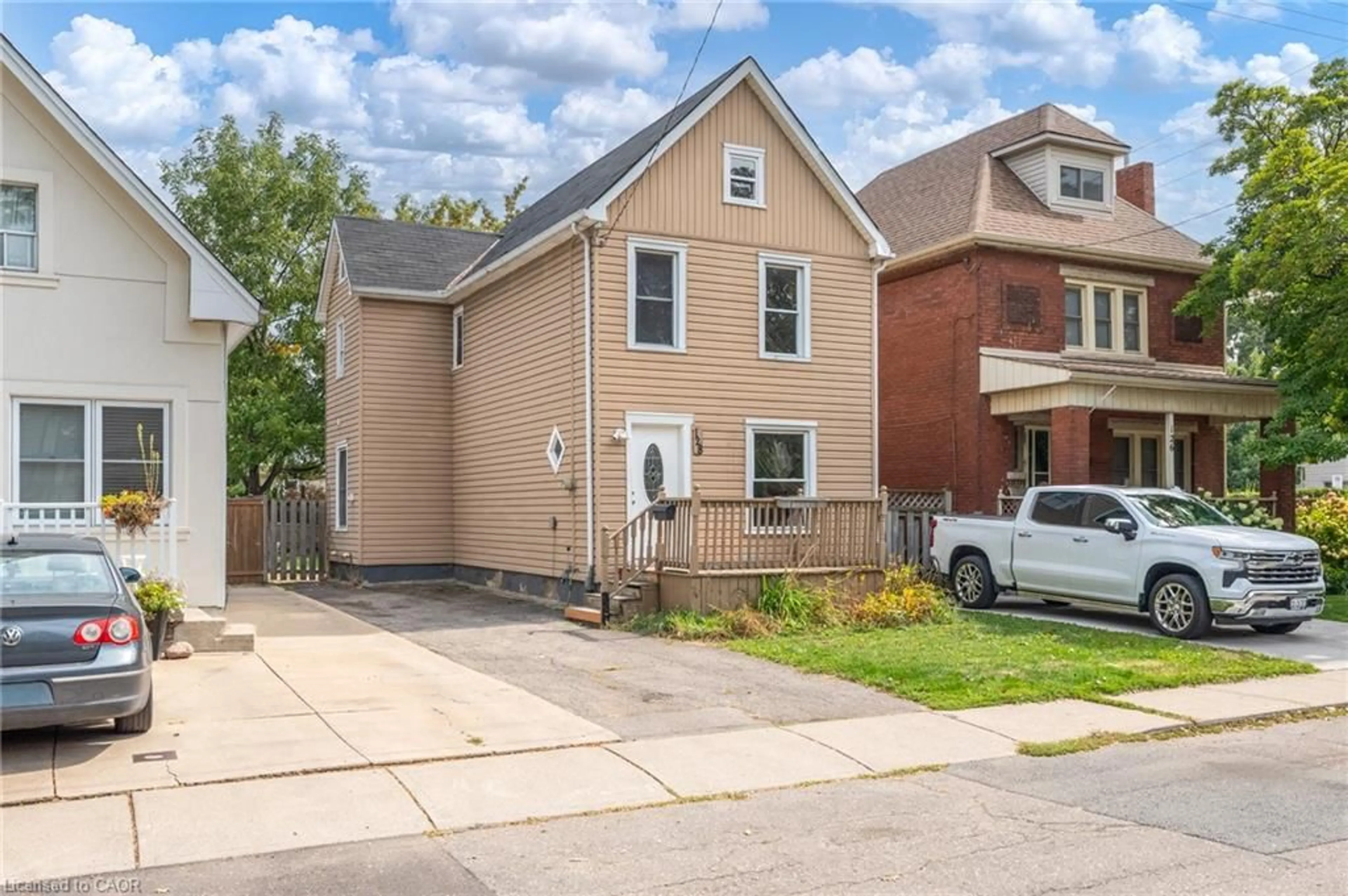 Home with brick exterior material, street for 128 Kensington Ave, Hamilton Ontario L8L 7N5