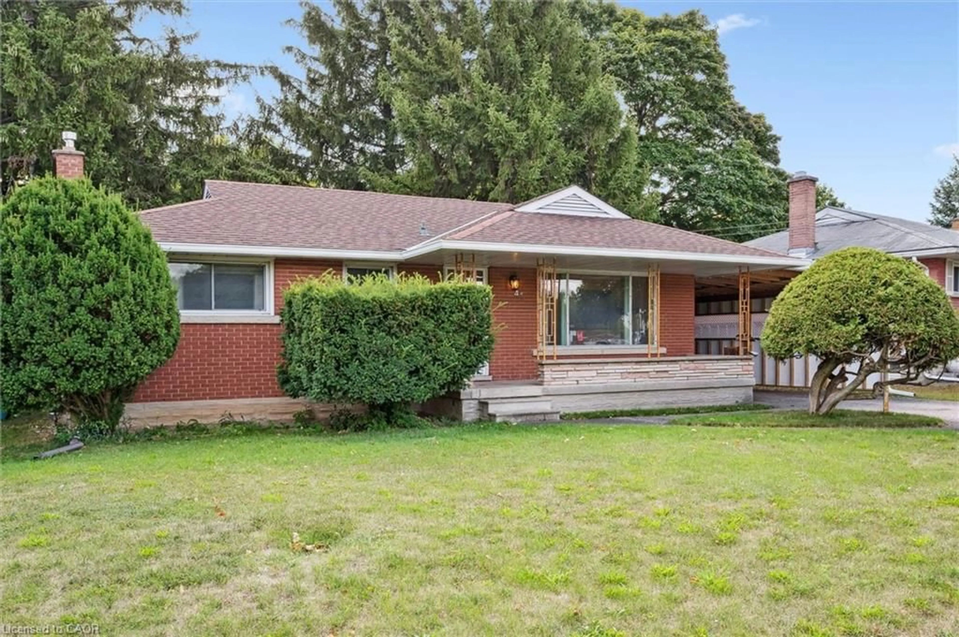 Home with brick exterior material, street for 41 Boniface Ave, Kitchener Ontario N2C 1M1