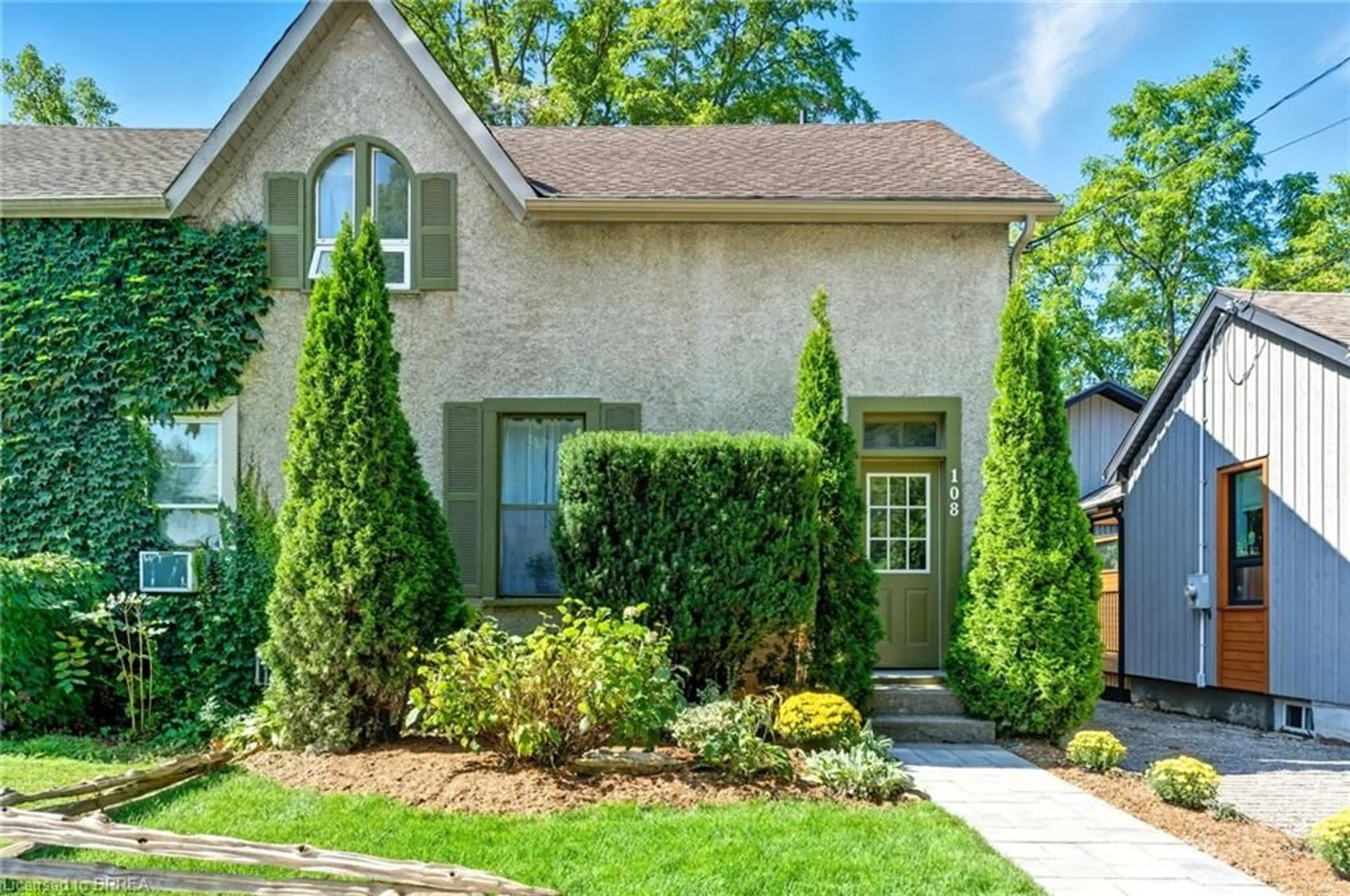 Home with brick exterior material, street for 108 West River St, Paris Ontario N3L 2V1