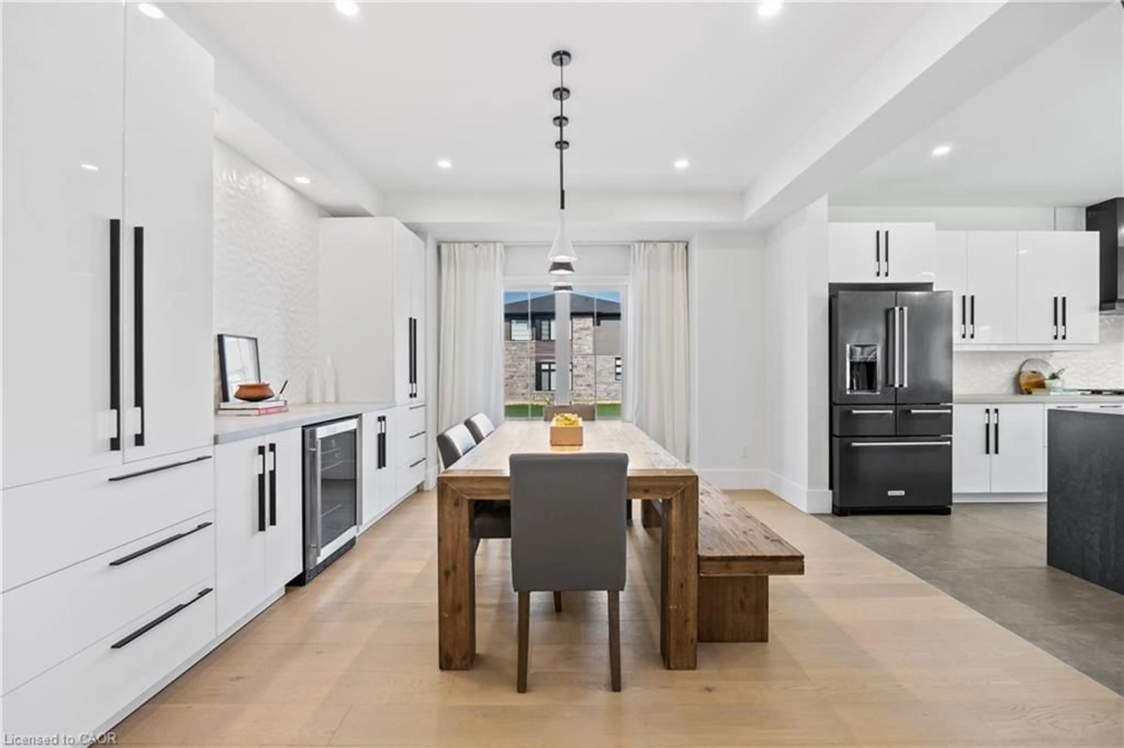 Open concept kitchen, ceramic/tile floor for 3601 Carolinia Crt, Ridgeway Ontario L0S 1N0