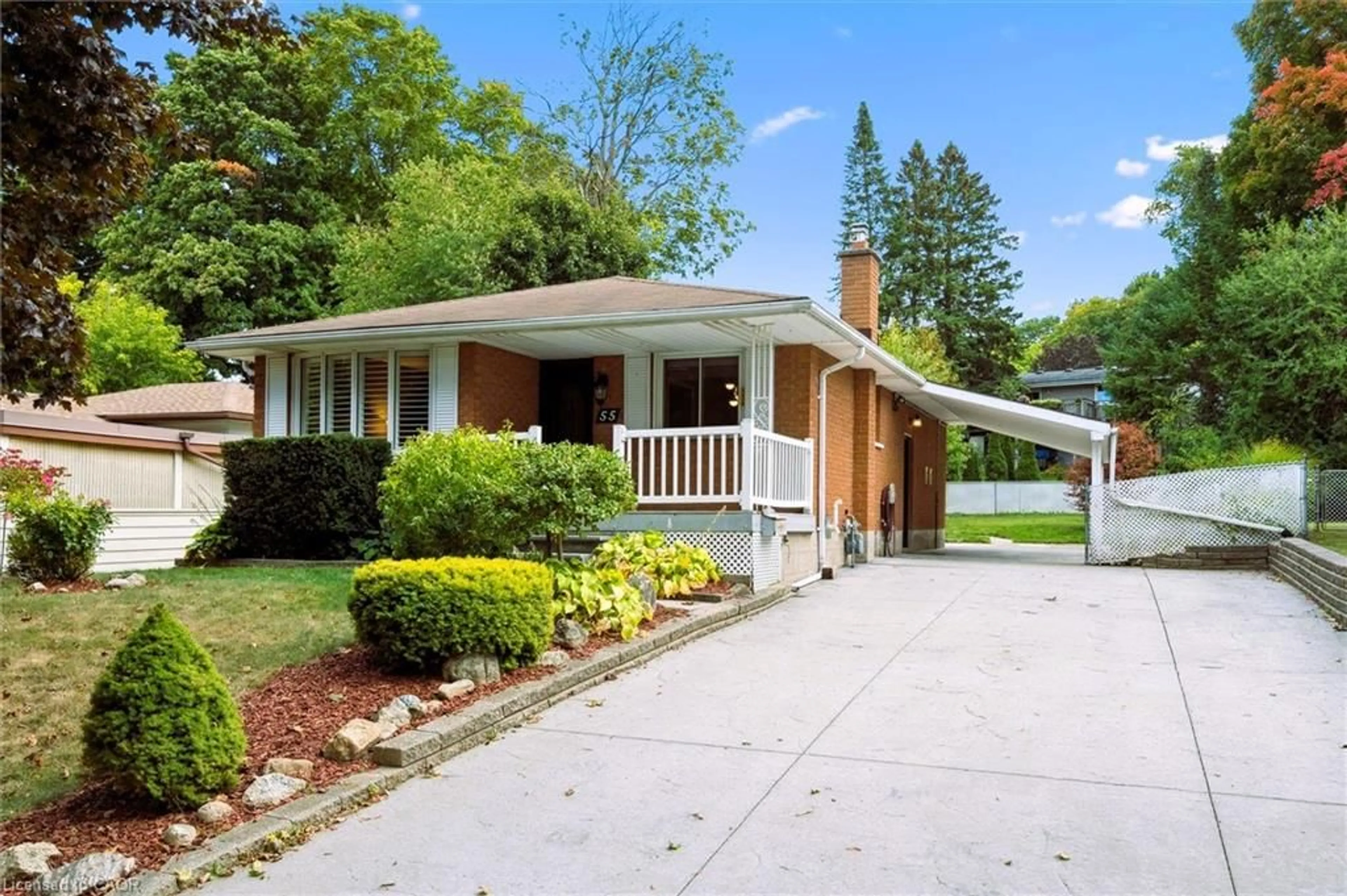 Home with vinyl exterior material, street for 55 Cherry Hill Dr, Kitchener Ontario N2E 1N5