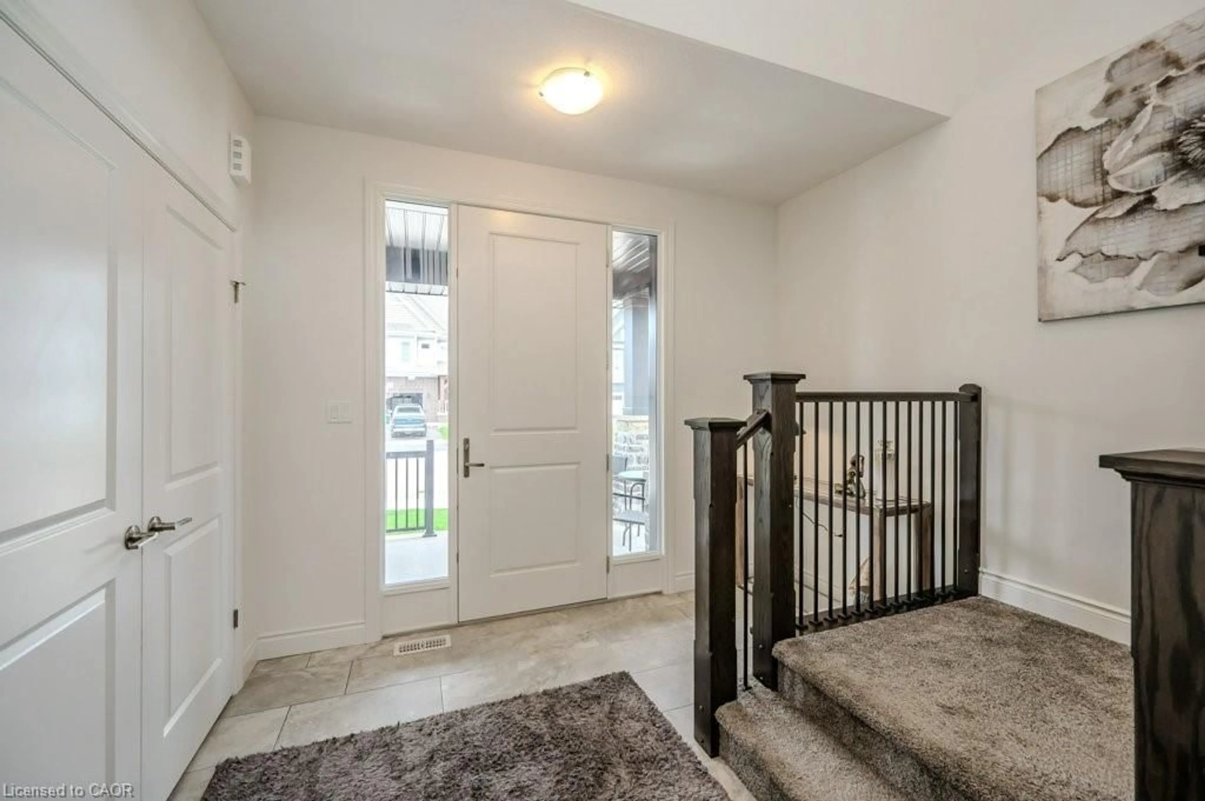 Indoor entryway for 151 Harrison St, Elora Ontario N0B 1S0