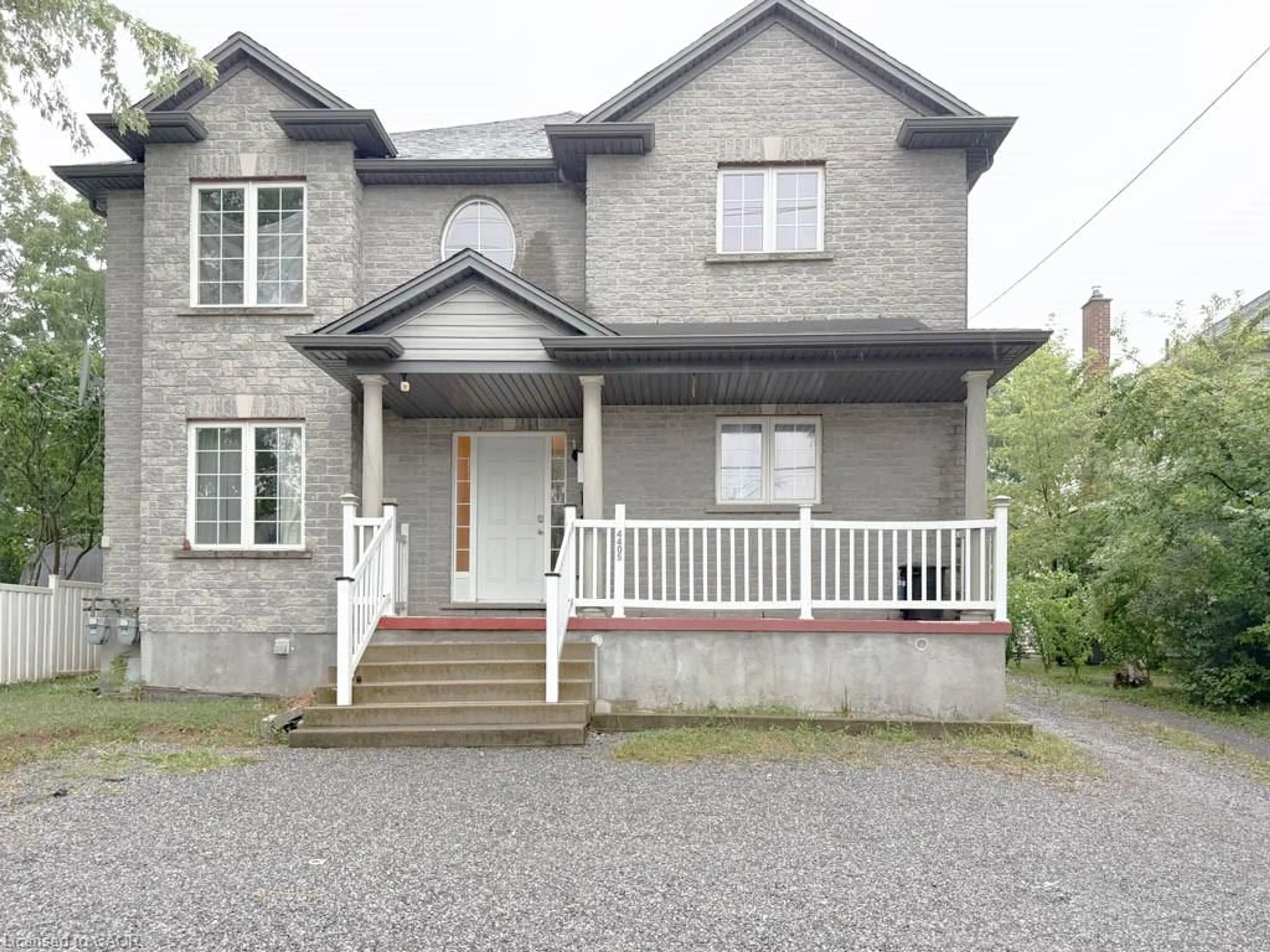 Home with brick exterior material, street for 4405 Simcoe St, Niagara Falls Ontario L2E 1T7