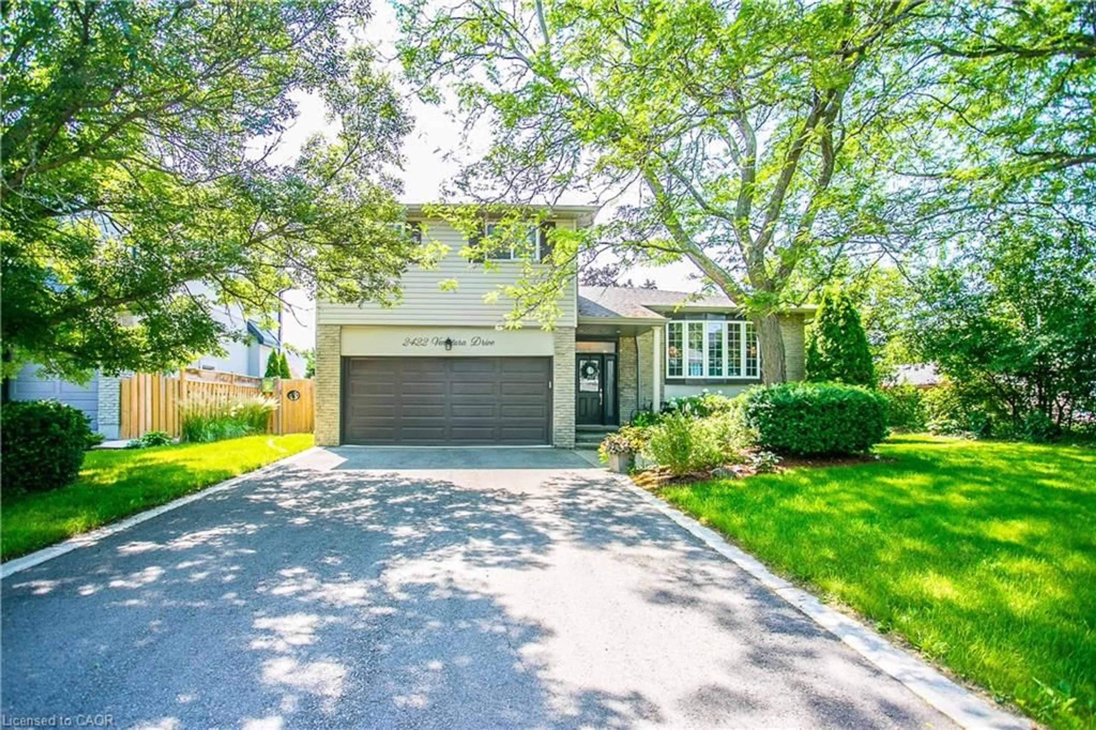 Home with brick exterior material, street for 2422 Ventura Dr, Oakville Ontario L6L 2H4
