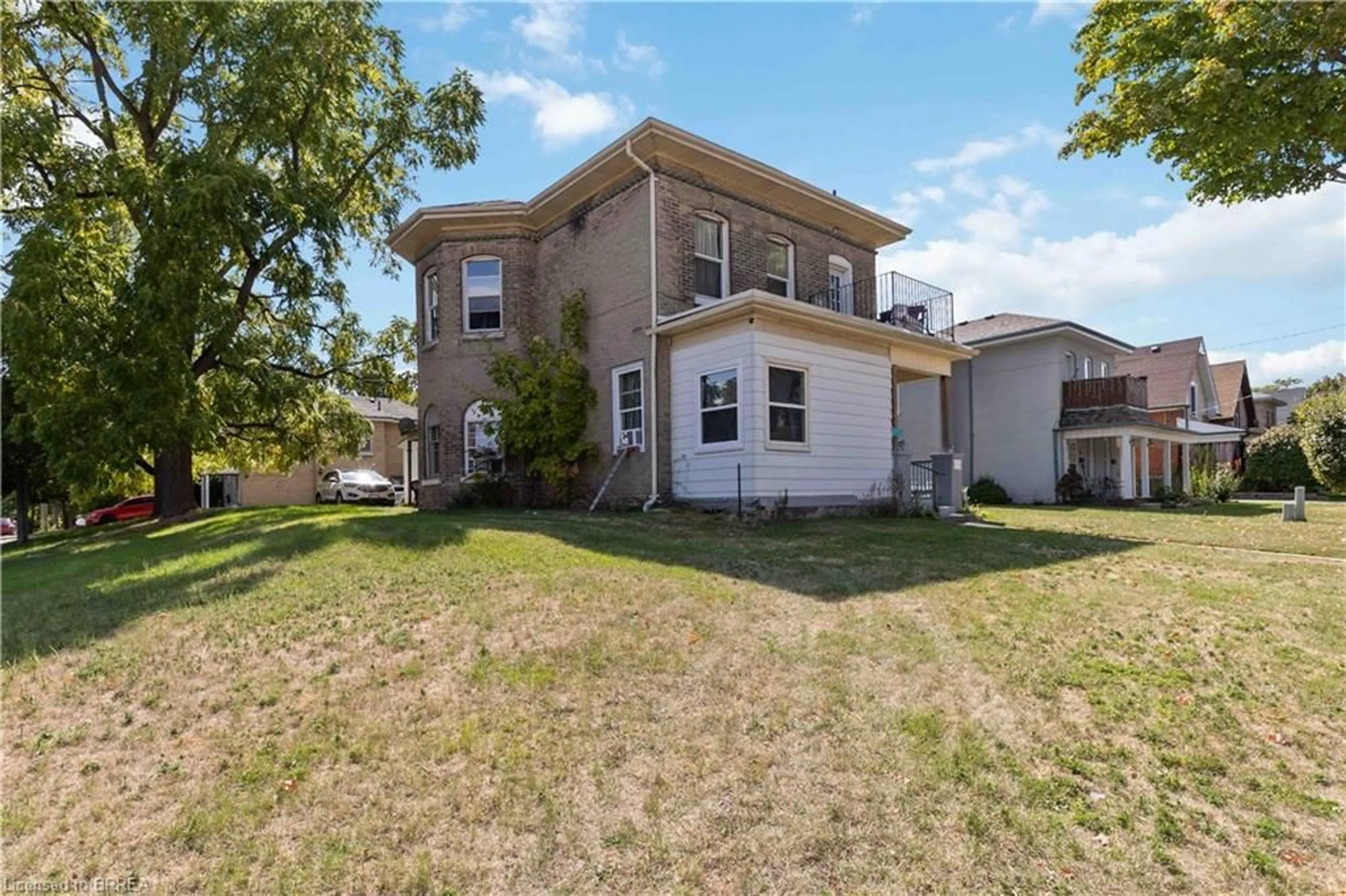 Unknown for 22 Park Ave, Brantford Ontario N3S 5H3