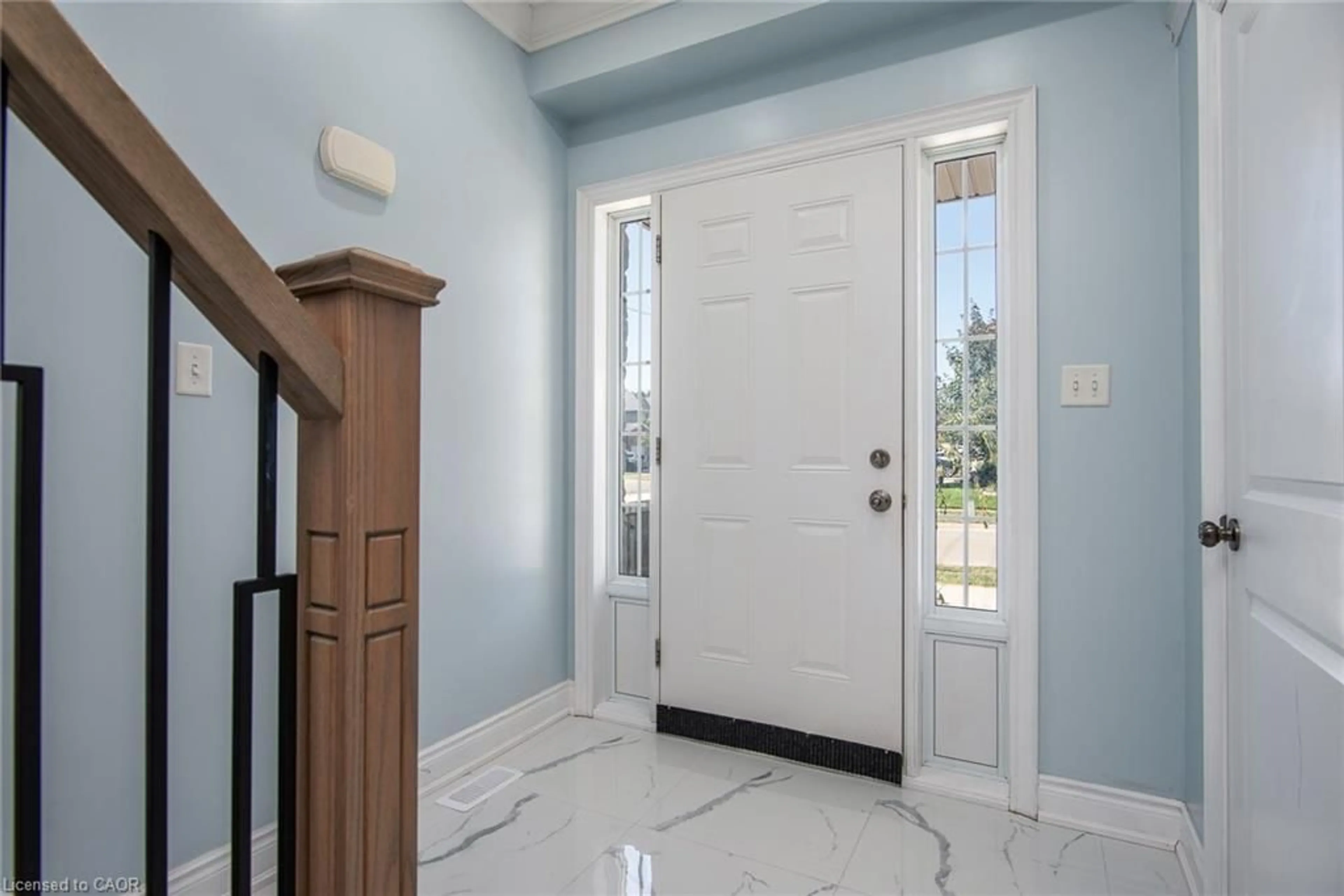 Indoor entryway for 2 Valebrook St, Kitchener Ontario N2A 0A2