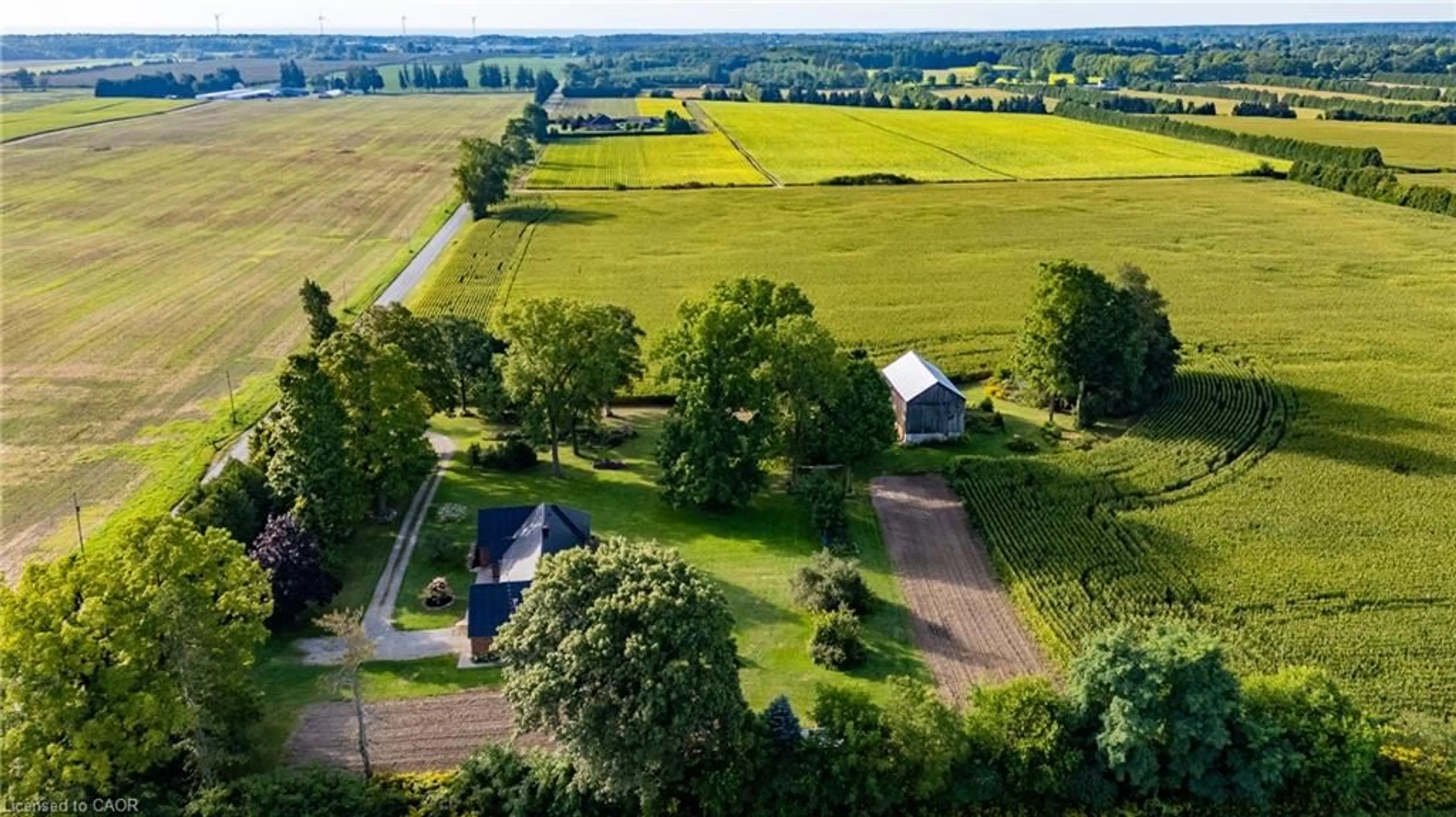 A pic from outside/outdoor area/front of a property/back of a property/a pic from drone, unknown for 54 Ryerse Rd, Simcoe Ontario N3Y 4K2
