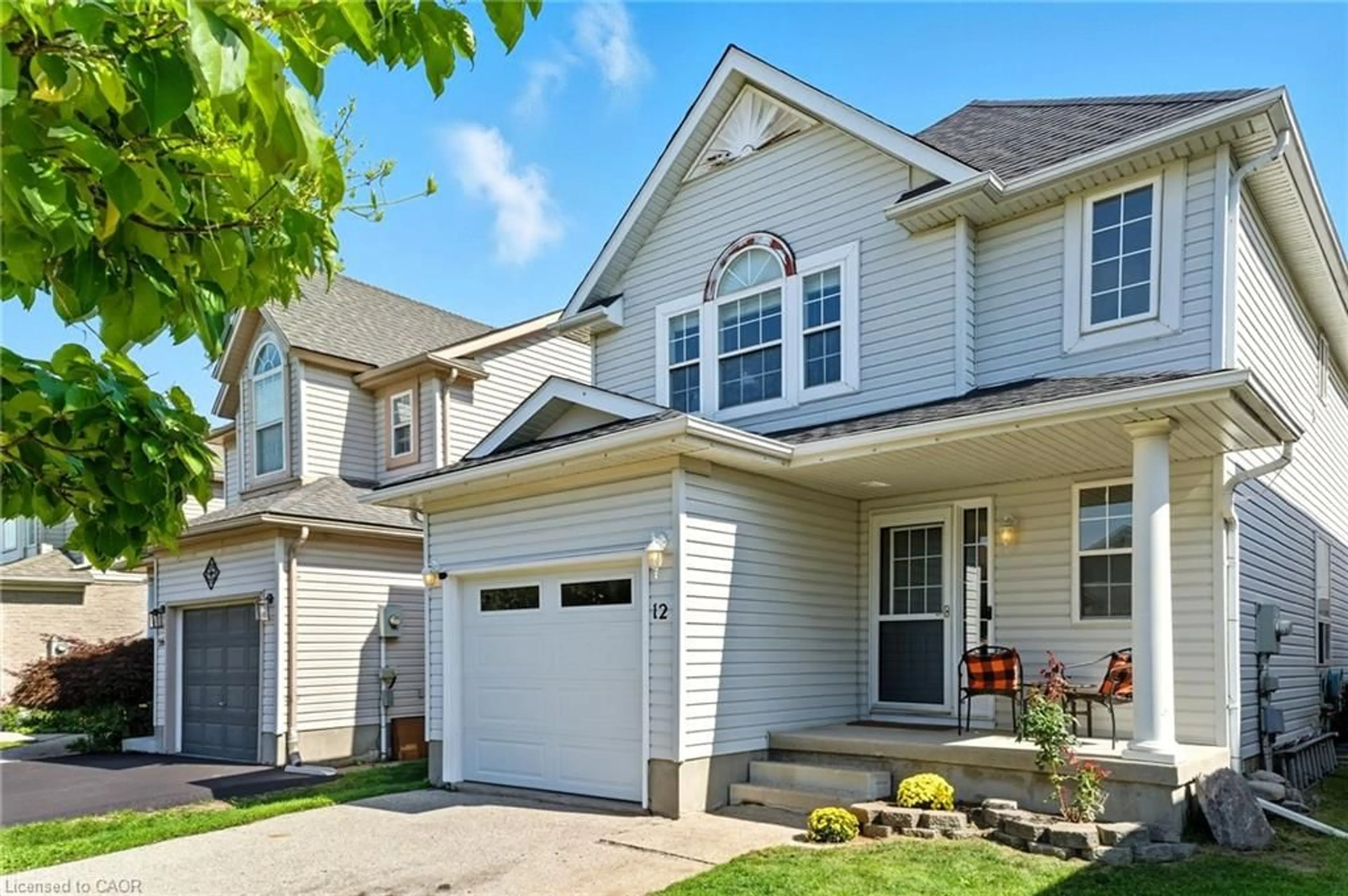 Home with vinyl exterior material, street for 12 Foot Cres, Cambridge Ontario N1R 8M5