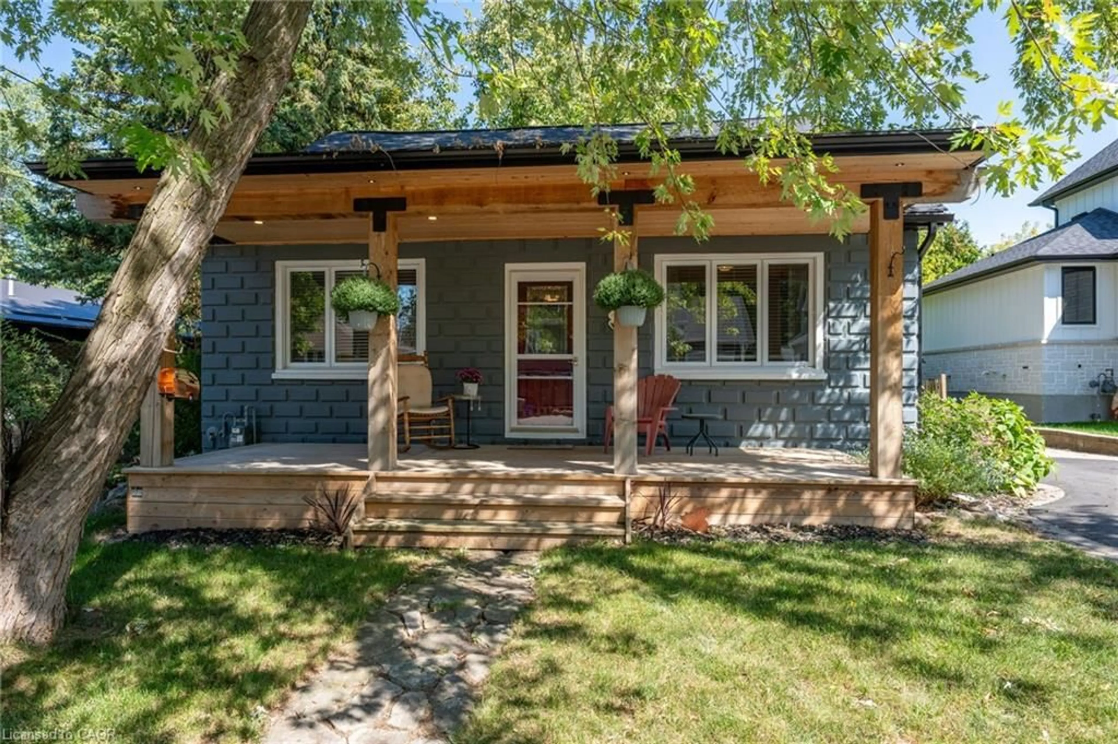 Home with brick exterior material, street for 7 Arletta St, Georgetown Ontario L7G 3J2