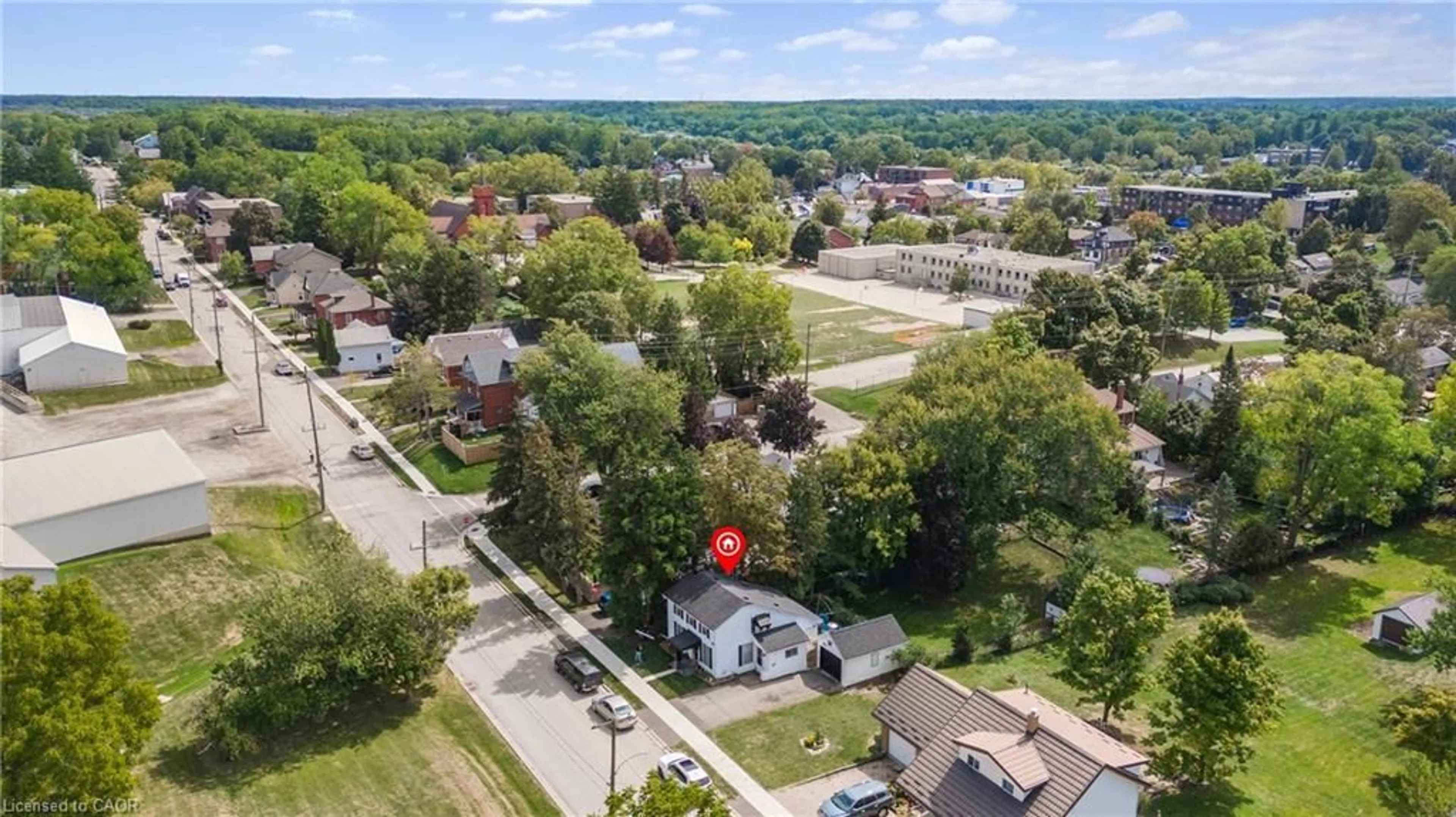 A pic from outside/outdoor area/front of a property/back of a property/a pic from drone, street for 83 Orkney St, Caledonia Ontario N3W 1B1