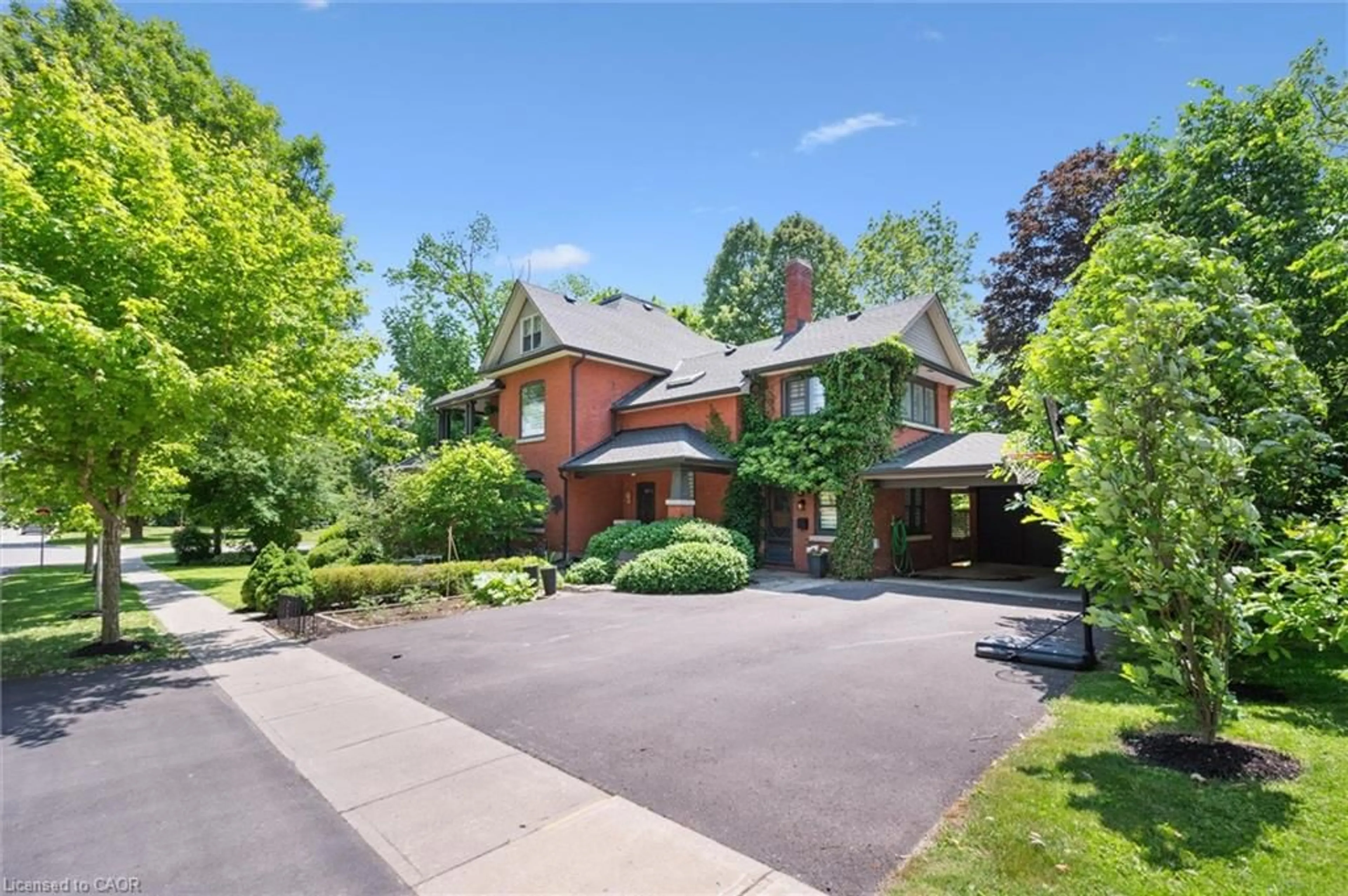 Unknown for 94 Colborne St, Elora Ontario N0B 1S0