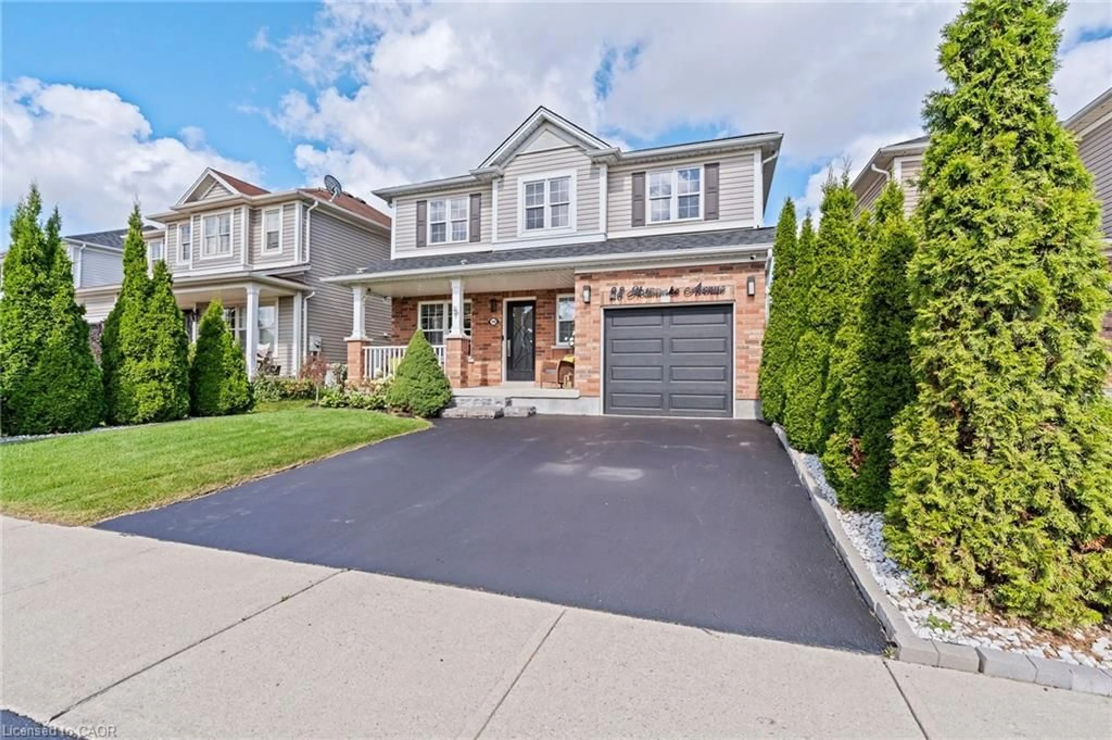 Home with brick exterior material, street for 28 Hollinrake Ave, Brantford Ontario N3T 0A6