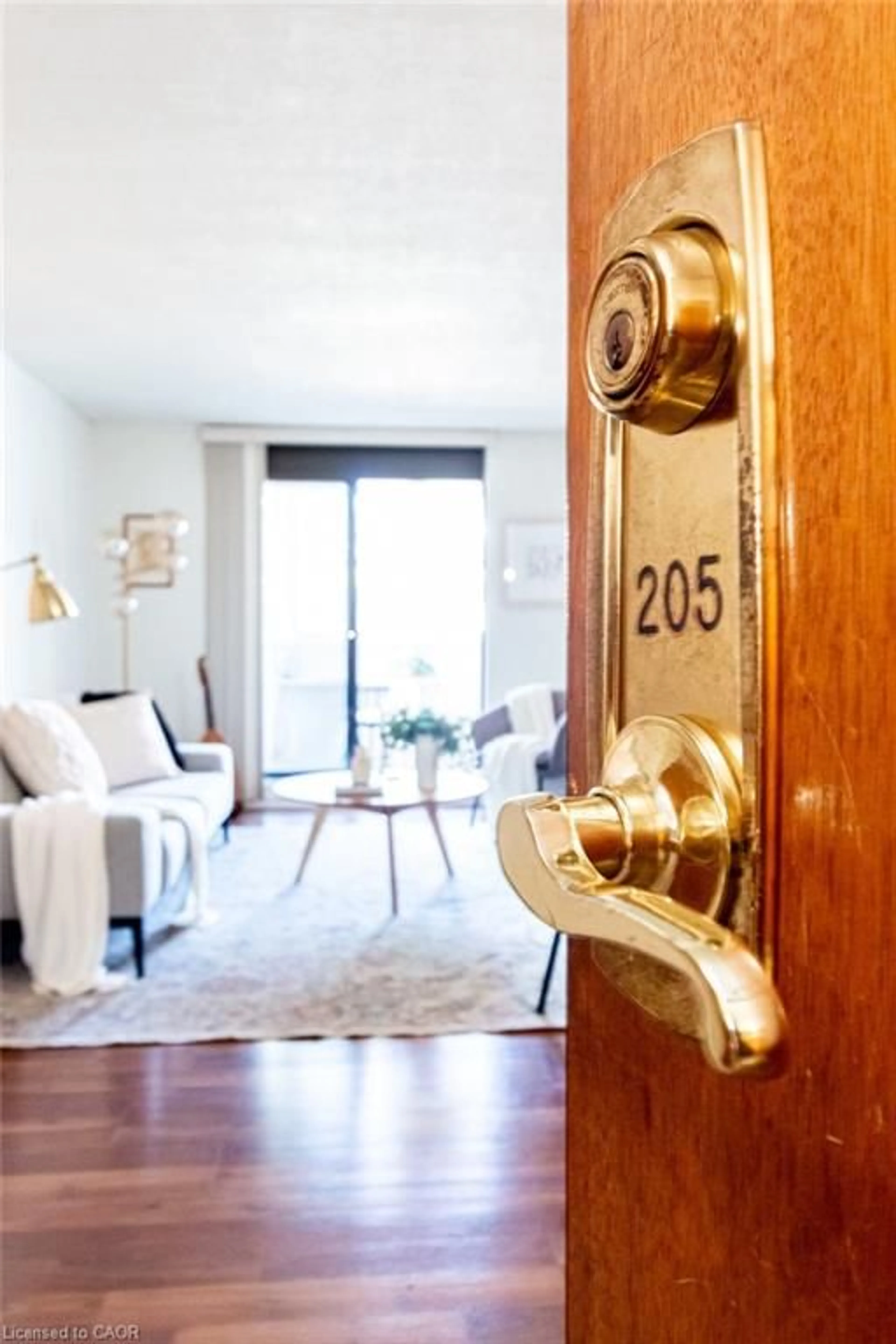 Indoor entryway for 23 Main St #205, Dundas Ontario L9H 2P7