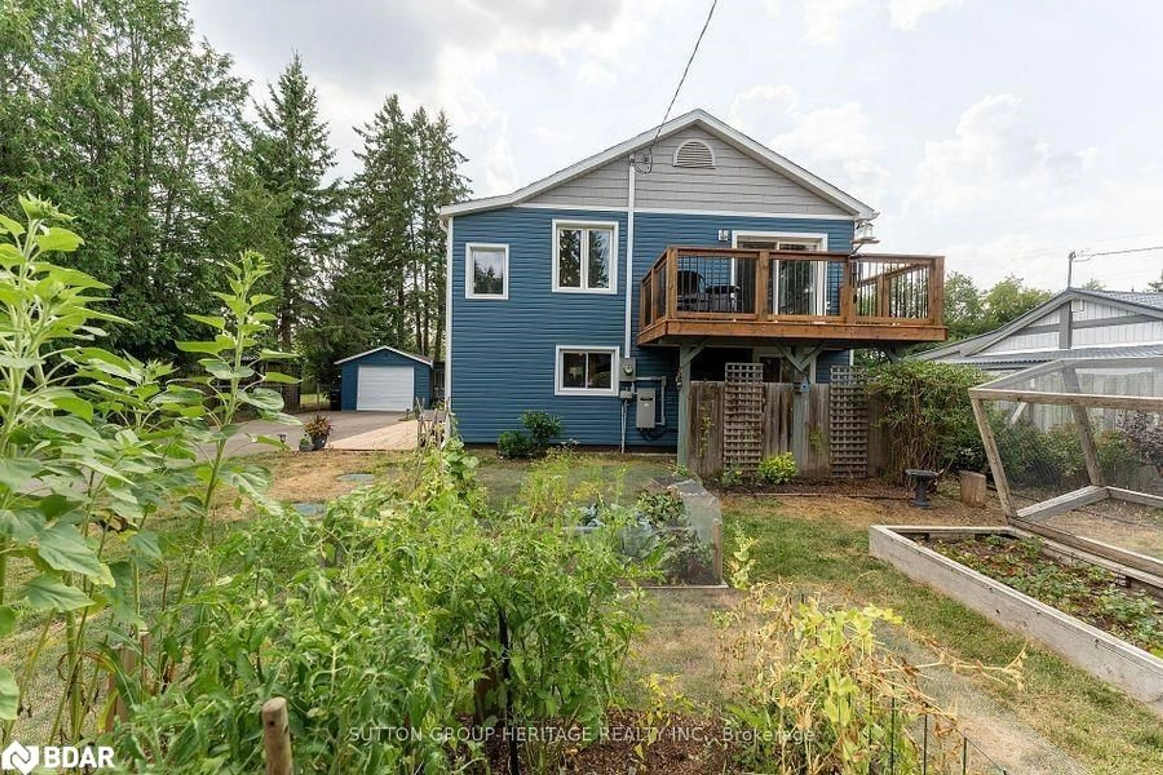 A pic from outside/outdoor area/front of a property/back of a property/a pic from drone, unknown for 3660 Baldwick Lane, Springwater Ontario L0M 1T0