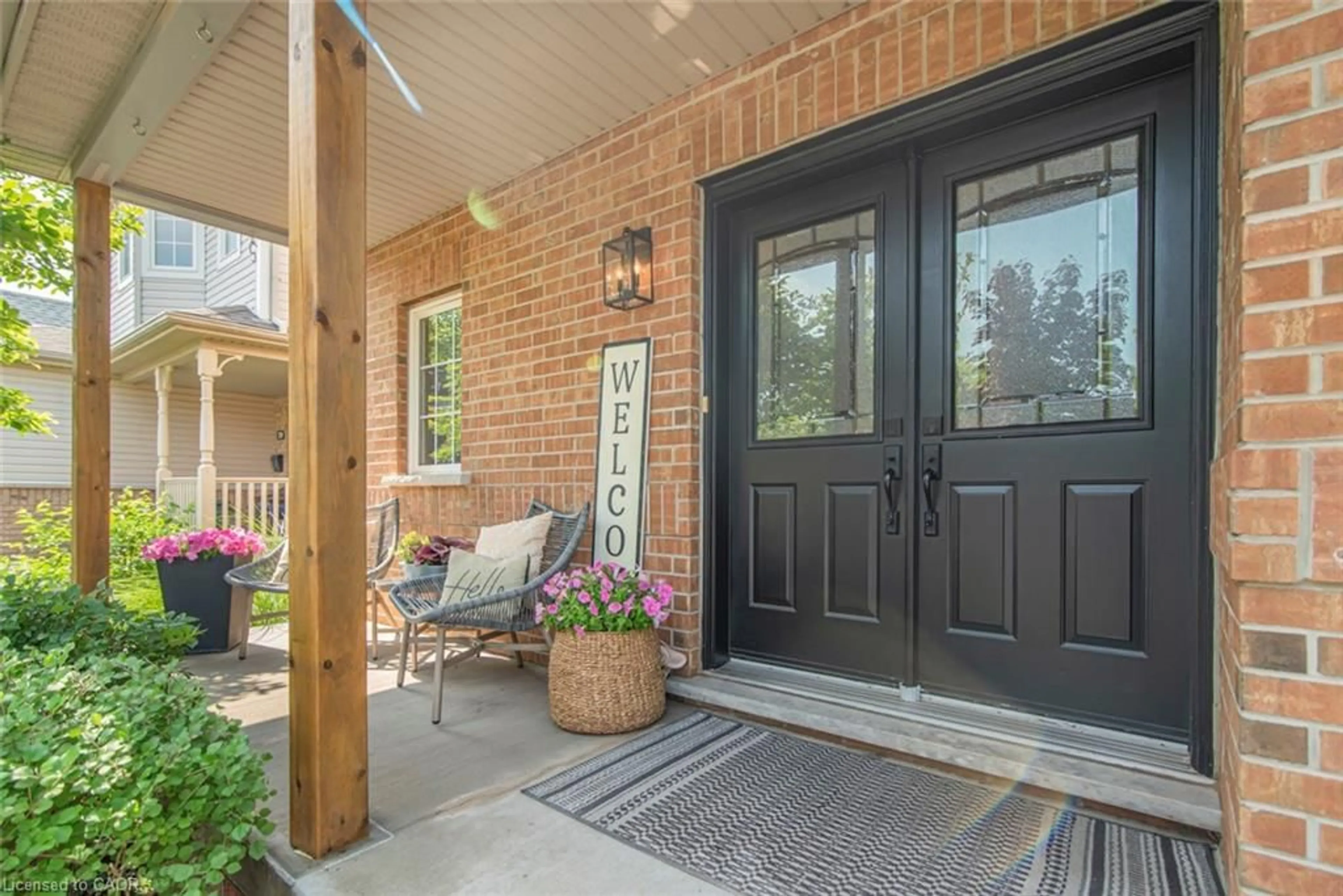 Indoor entryway for 31 Griffith Dr, Grimsby Ontario L3M 5L2