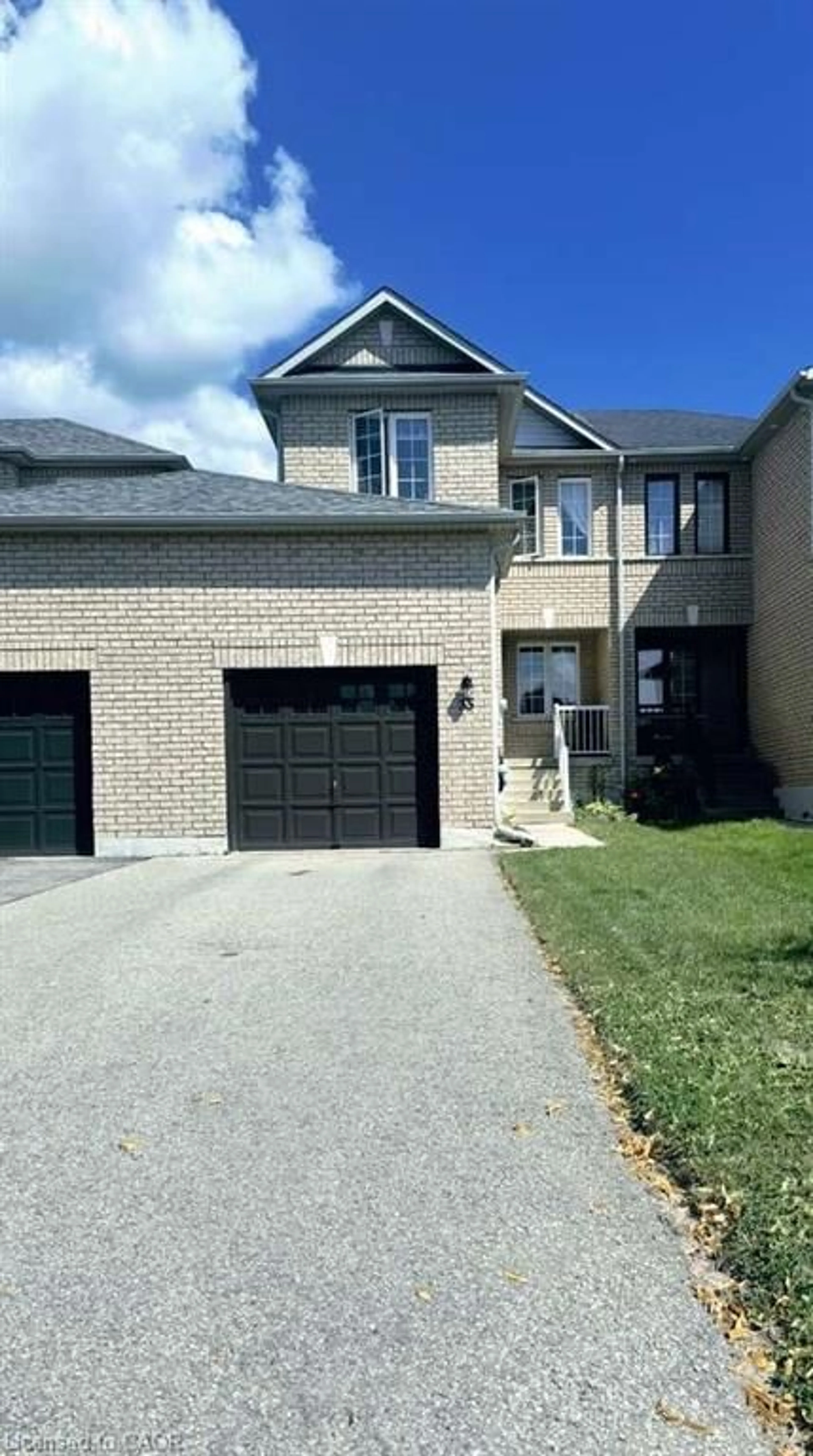 Home with brick exterior material, street for 35 Ridwell St, Barrie Ontario L4N 0W8