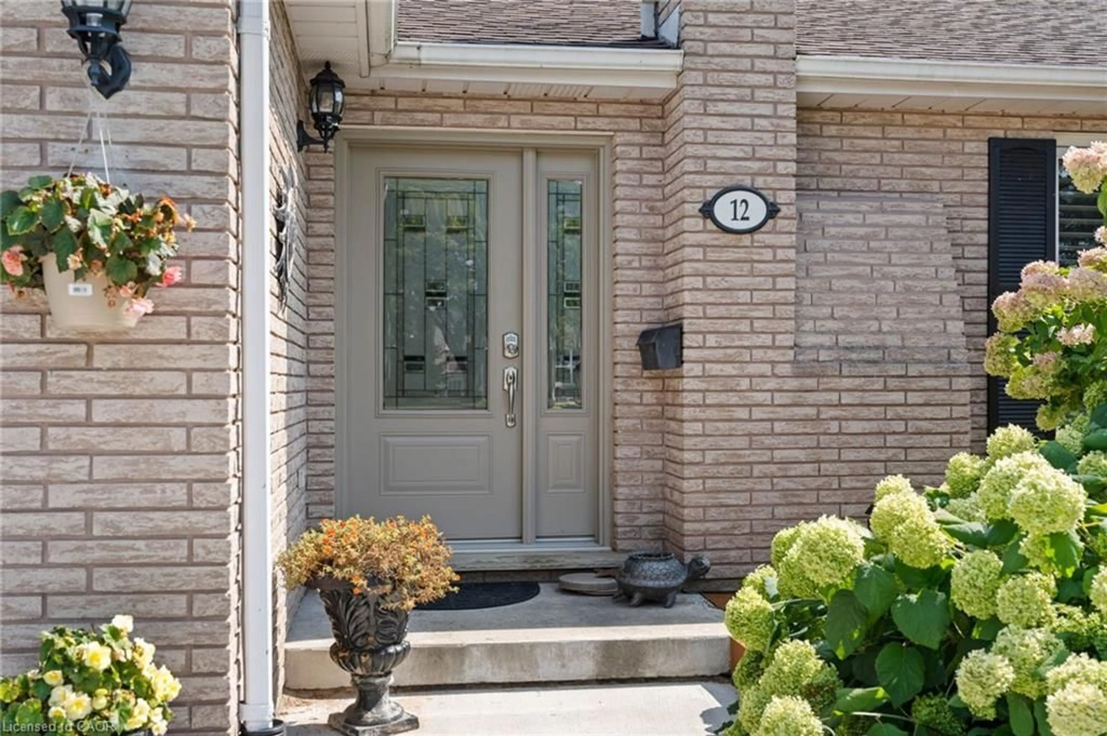 Indoor entryway for 12 Briarlea Cres Cres, Port Dover Ontario N0A 1N4