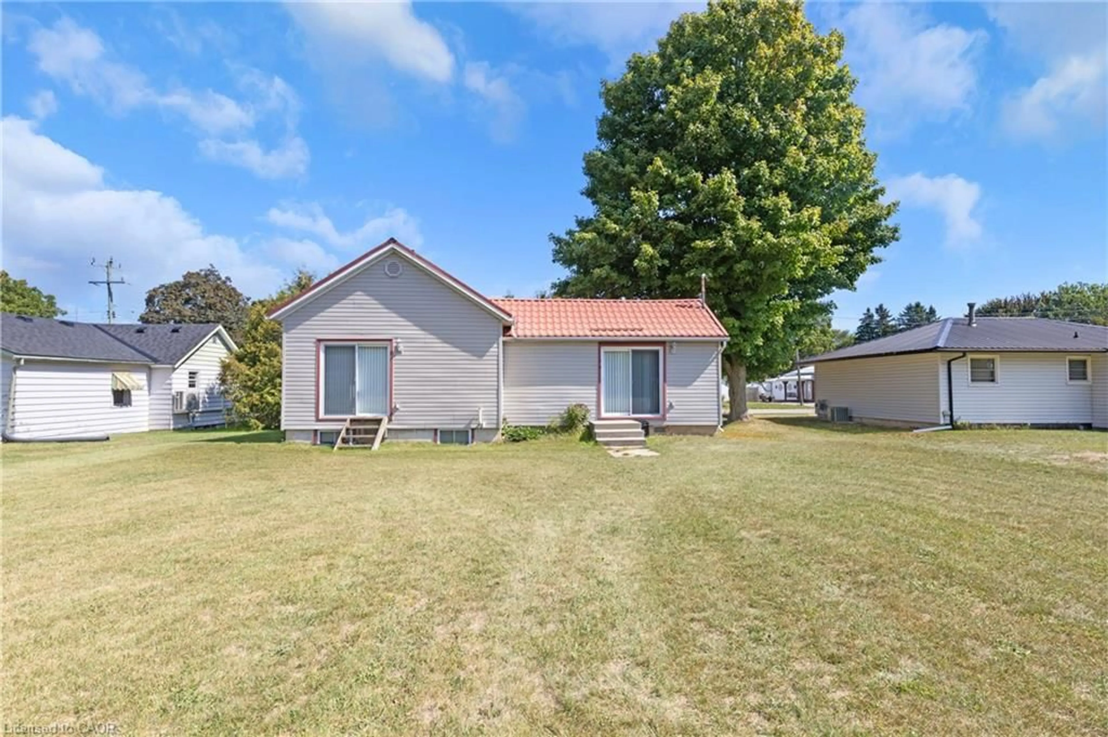 Unknown for 13 George St, Langton Ontario N4G 3S8
