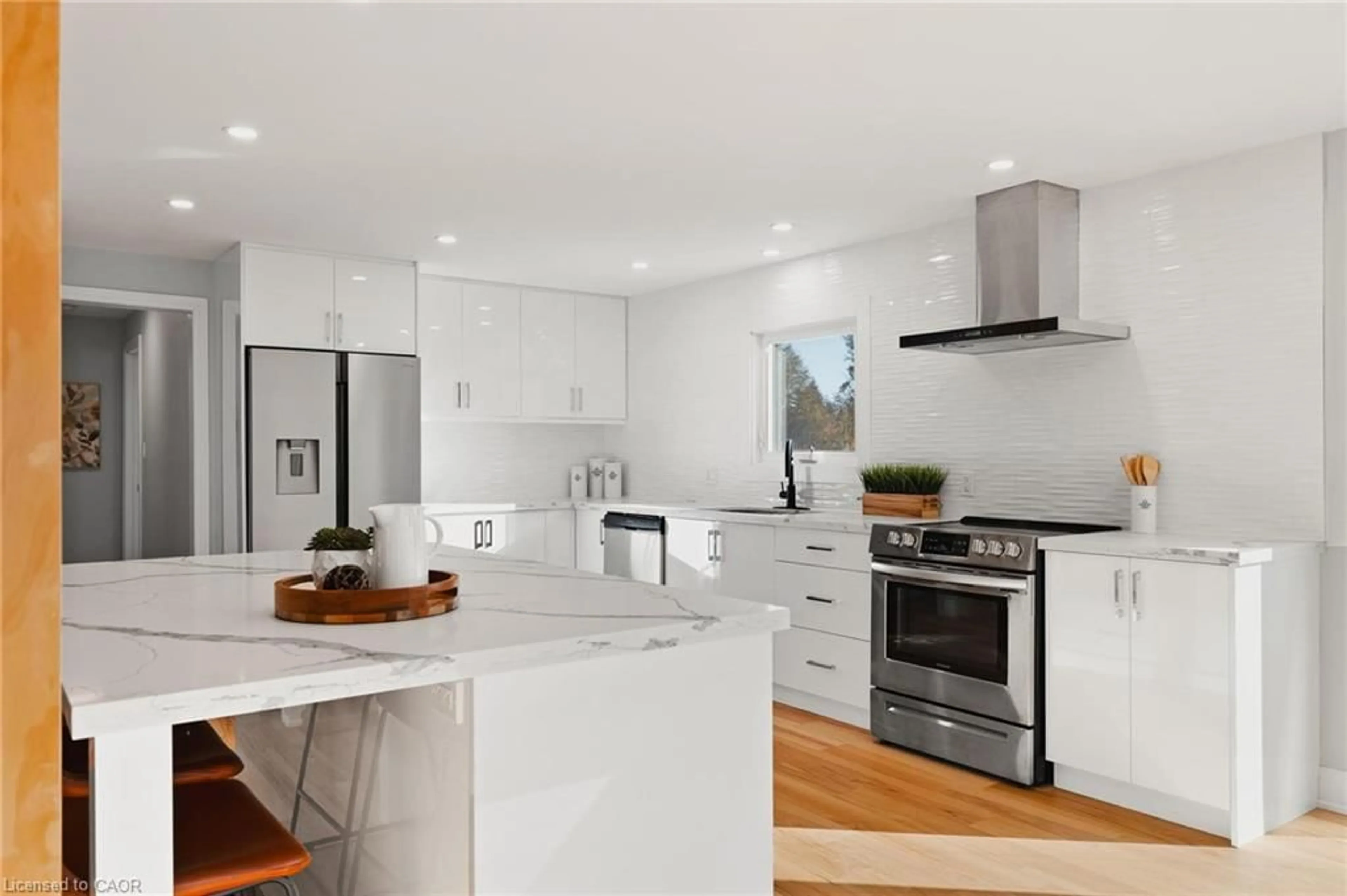 Contemporary kitchen, unknown for 8 Talbot St, Scotland Ontario N0E 1R0