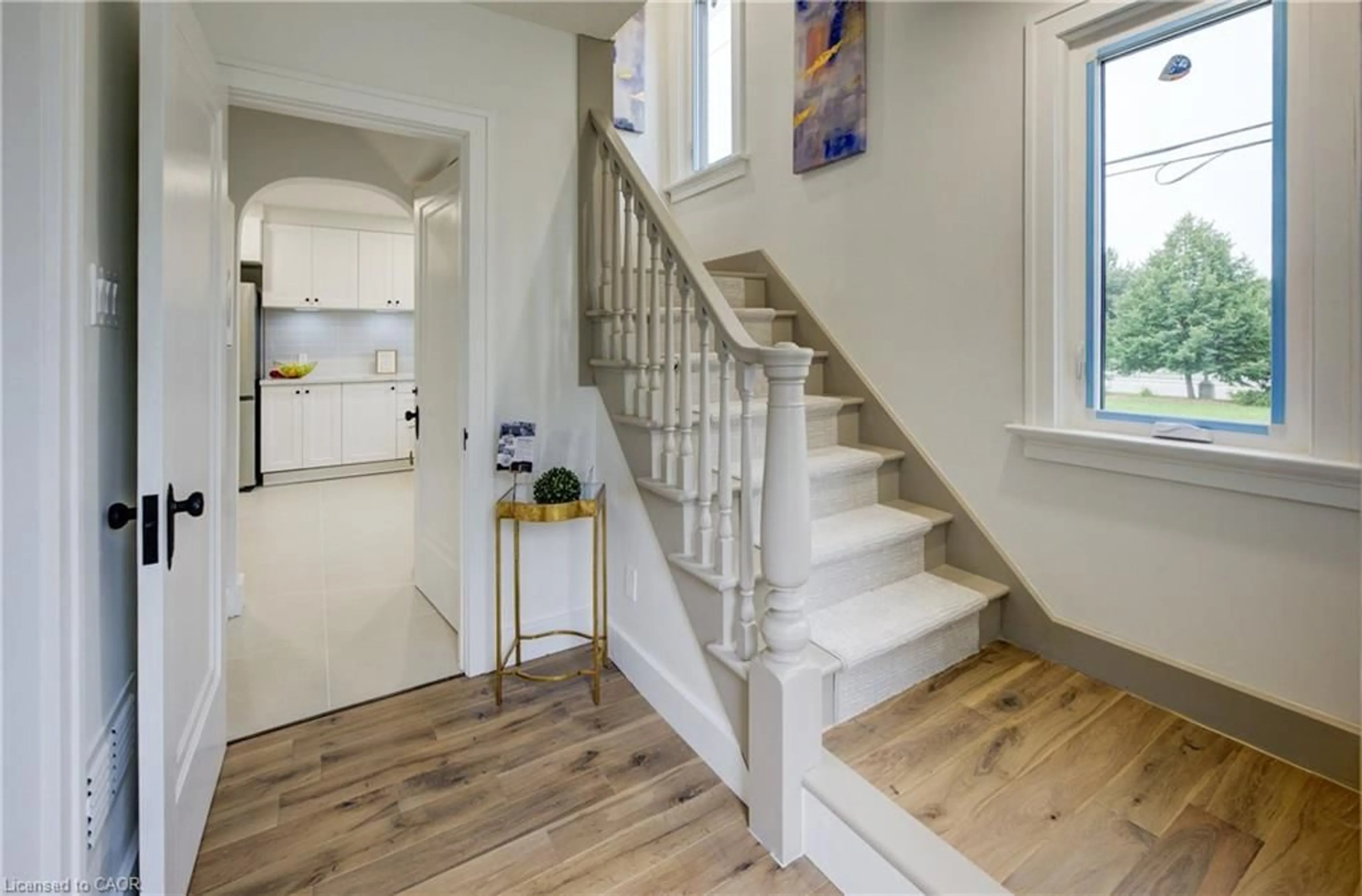 Stairs for 268 Cameron St, Kitchener Ontario N2H 3B5