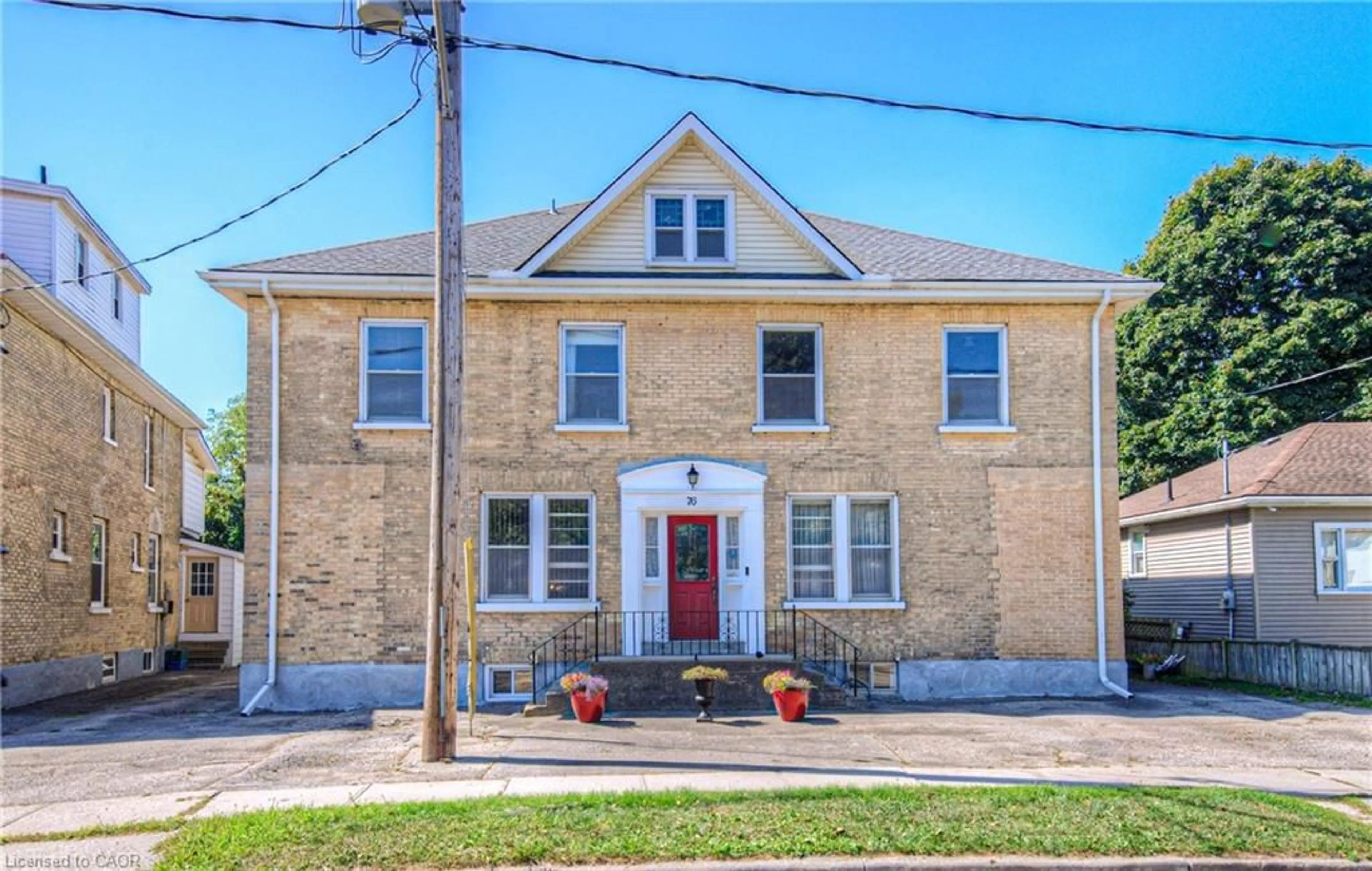 Home with brick exterior material, building for 76 Roseview Ave, Cambridge Ontario N1R 4A7