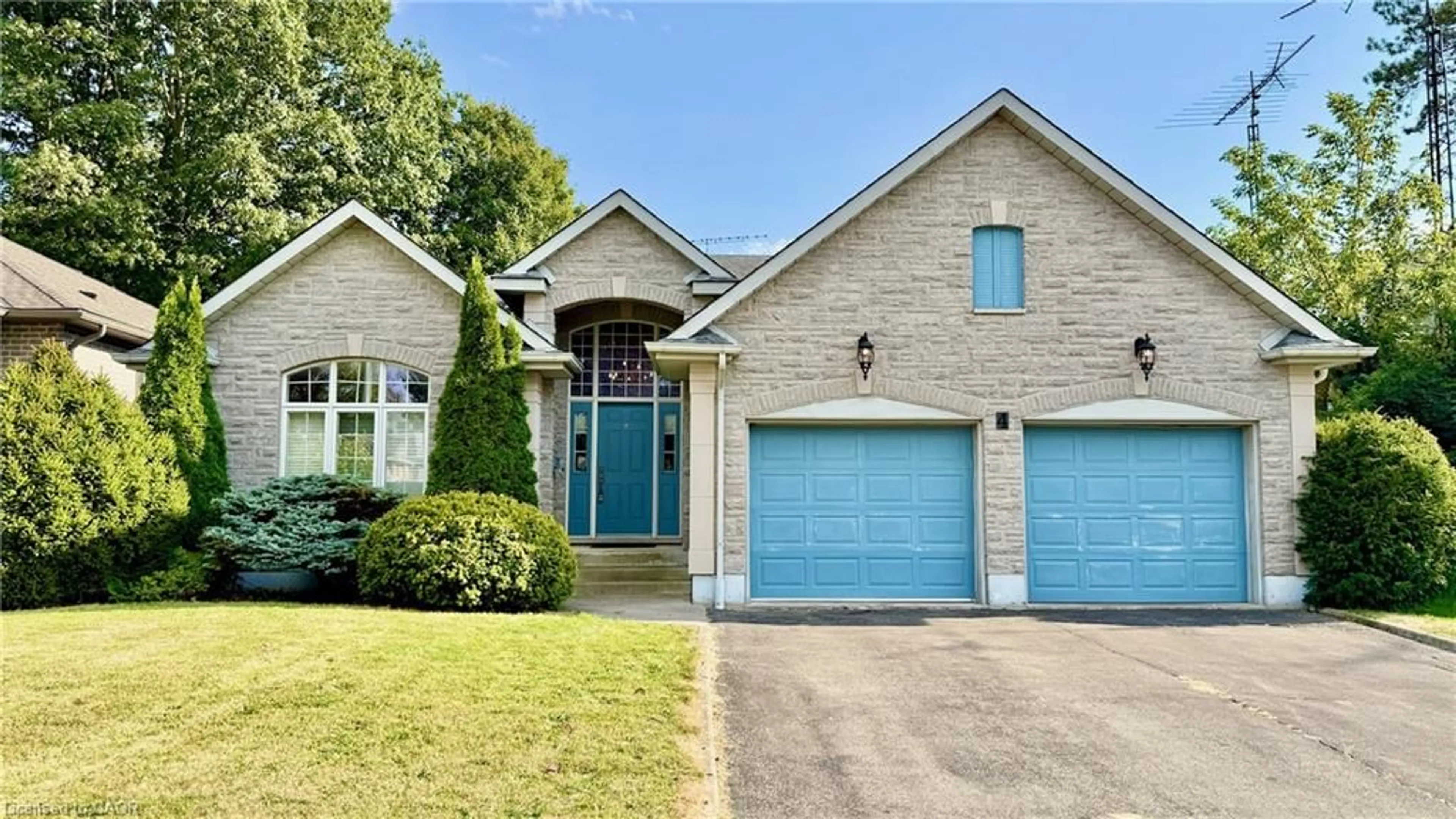 Home with brick exterior material, street for 4 Orchard Cres, Waterford Ontario N0E 1Y0