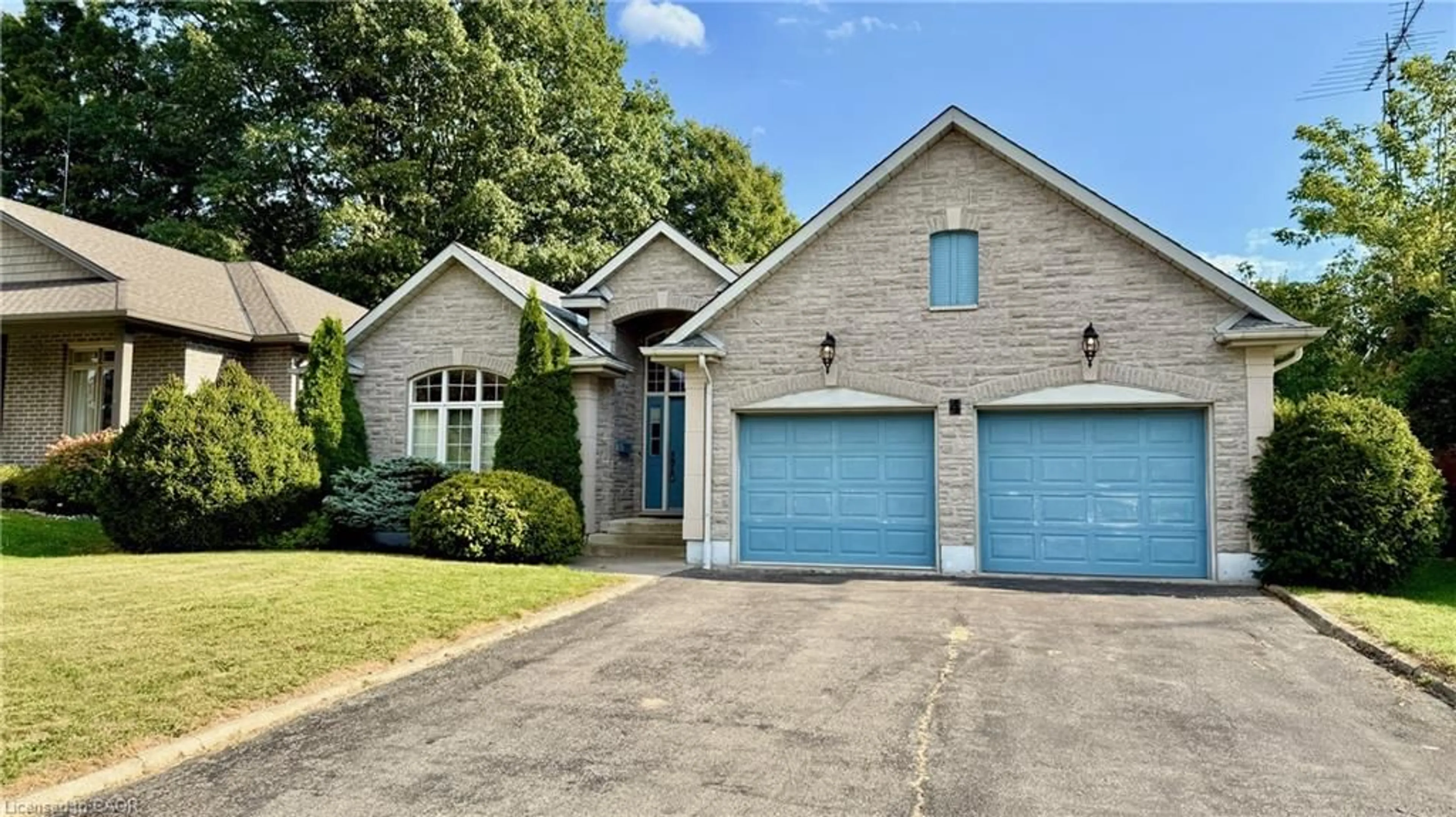 Home with brick exterior material, street for 4 Orchard Cres, Waterford Ontario N0E 1Y0