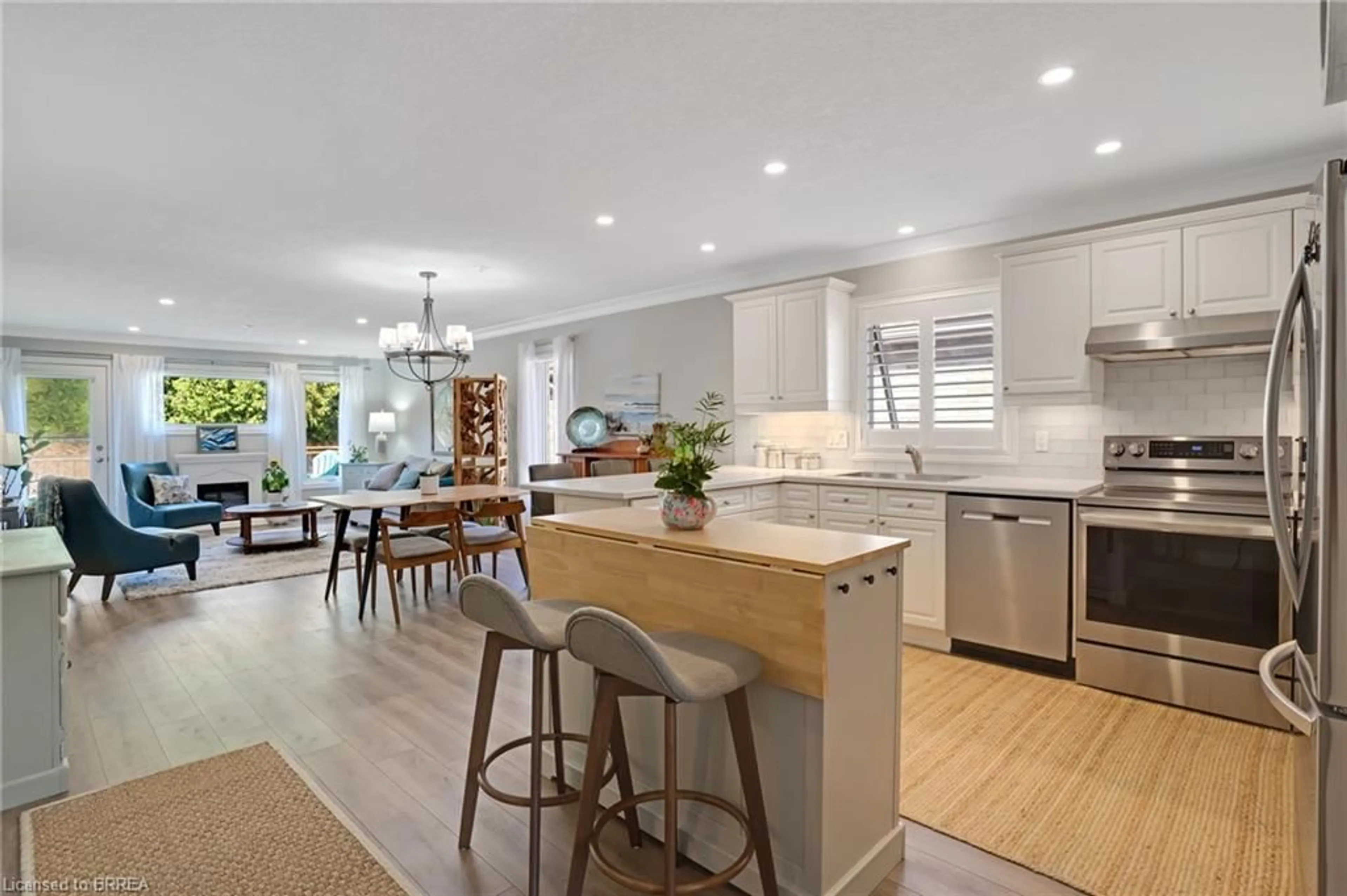 Open concept kitchen, unknown for 110 Somerset Rd #5, Brantford Ontario N3R 5A8
