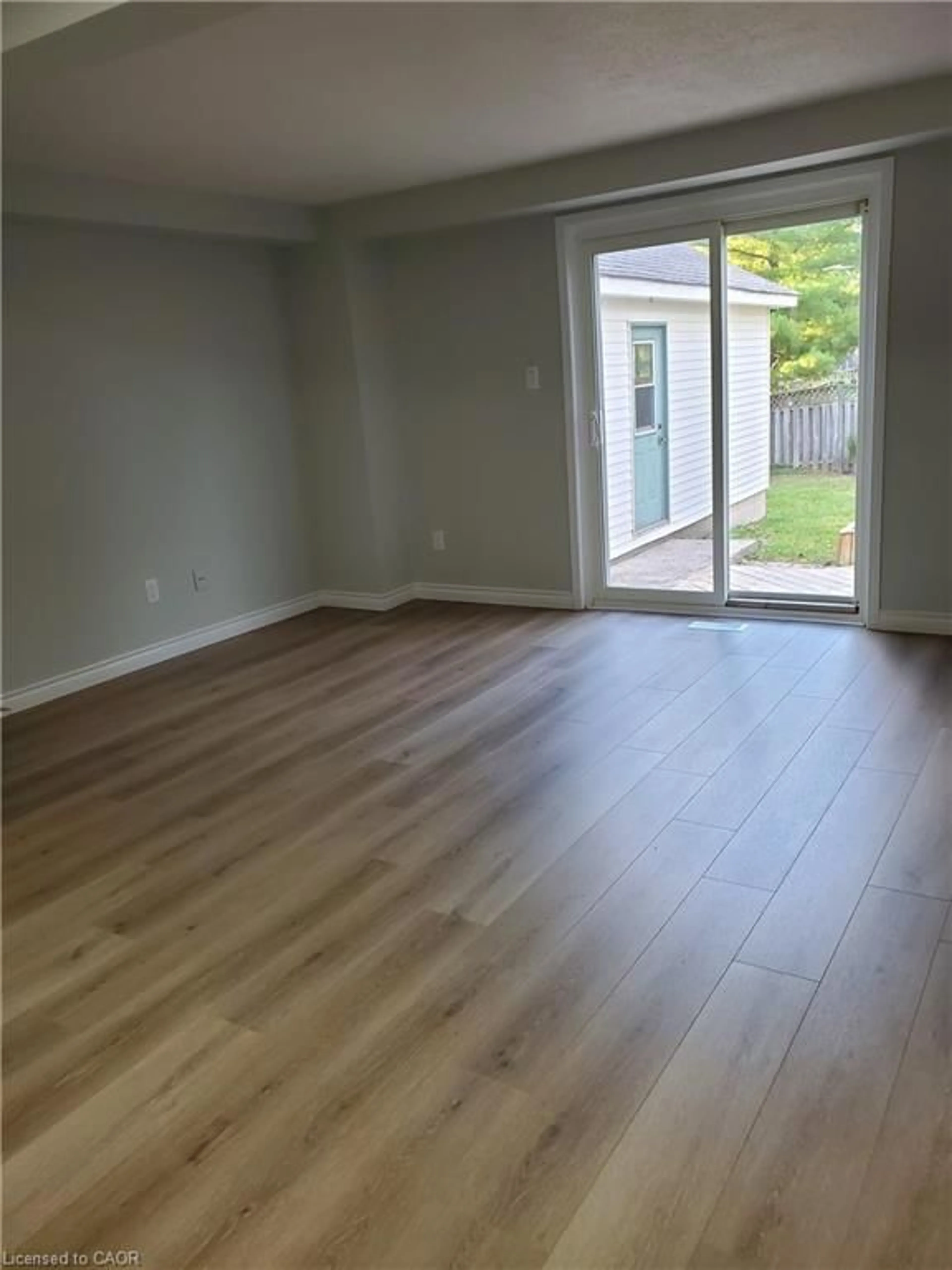 A pic of a room for 620 A Pinerow Cres, Waterloo Ontario N2T 2K6