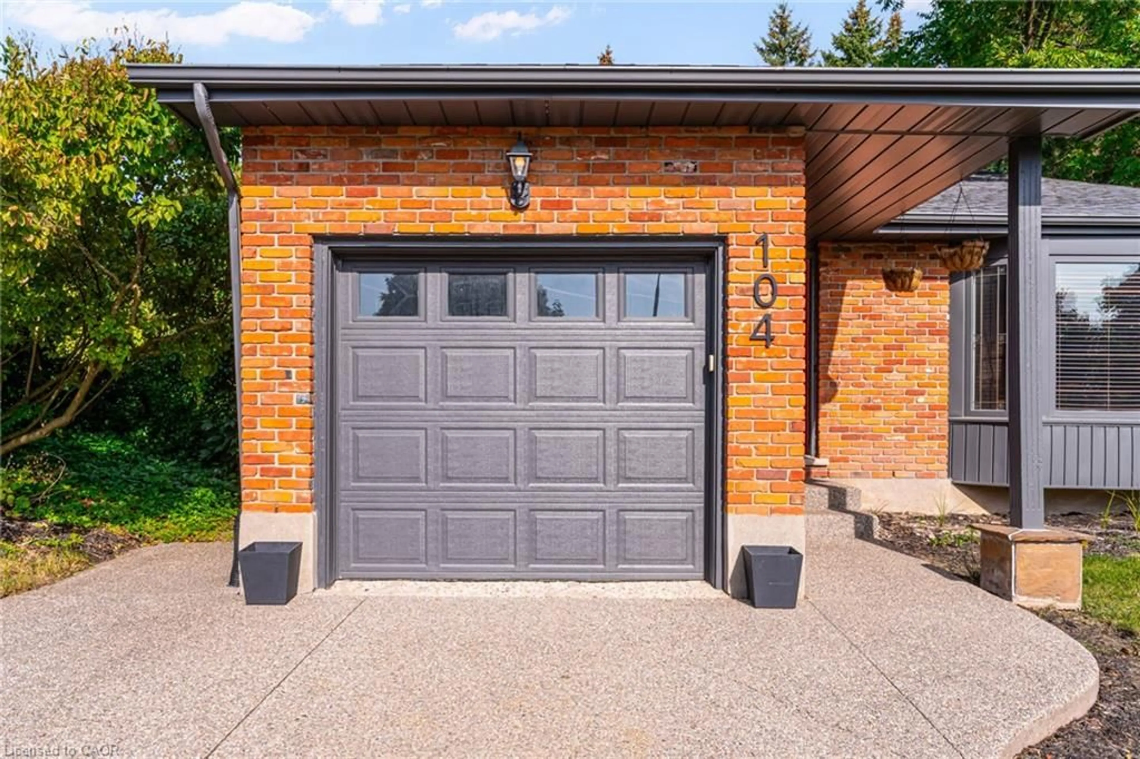 Home with brick exterior material, street for 104 Homeview Pl, Waterloo Ontario N2T 1A4