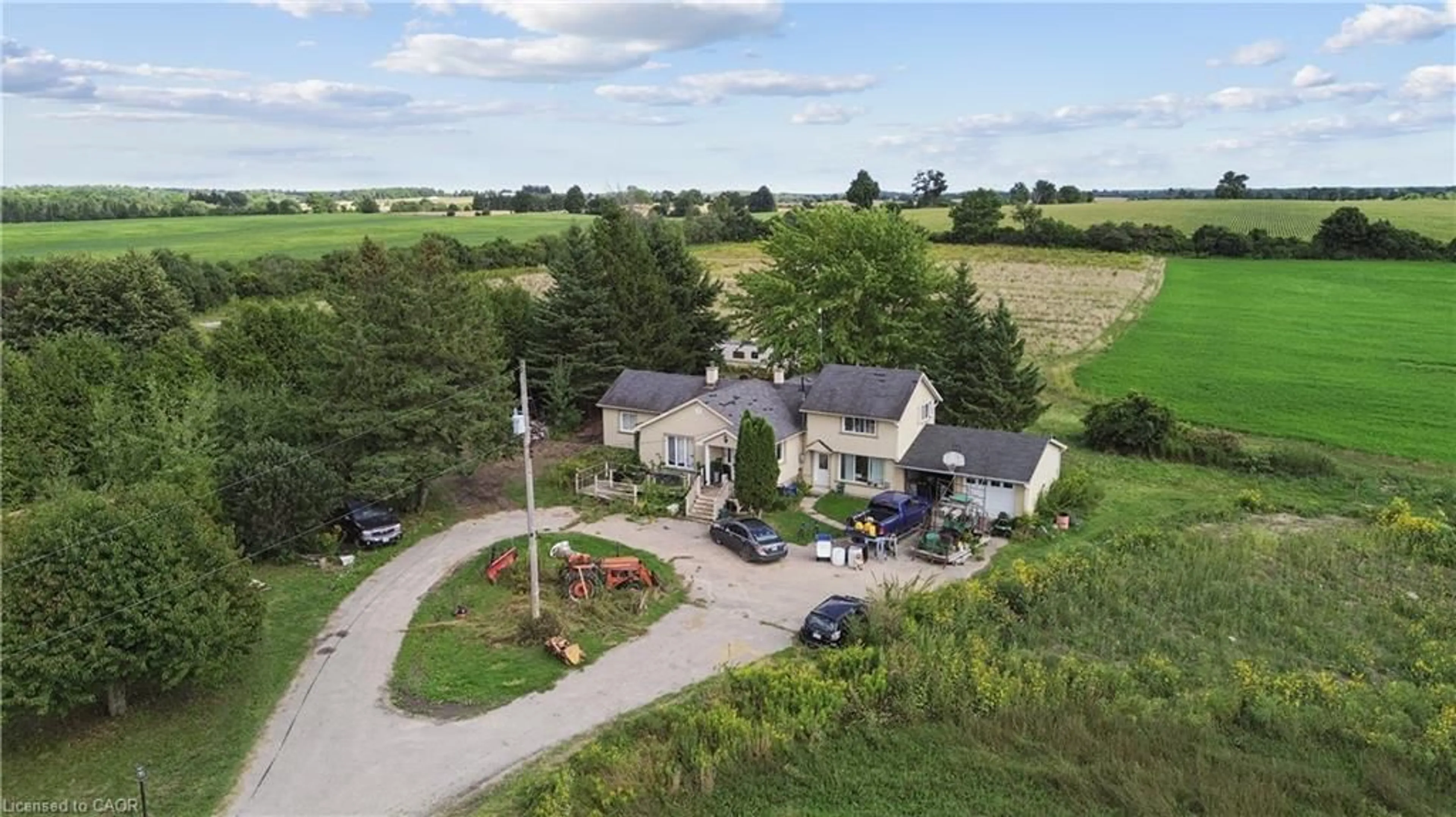 A pic from outside/outdoor area/front of a property/back of a property/a pic from drone, street for 8033 Sideroad 10, Guelph Ontario N1H 6J1