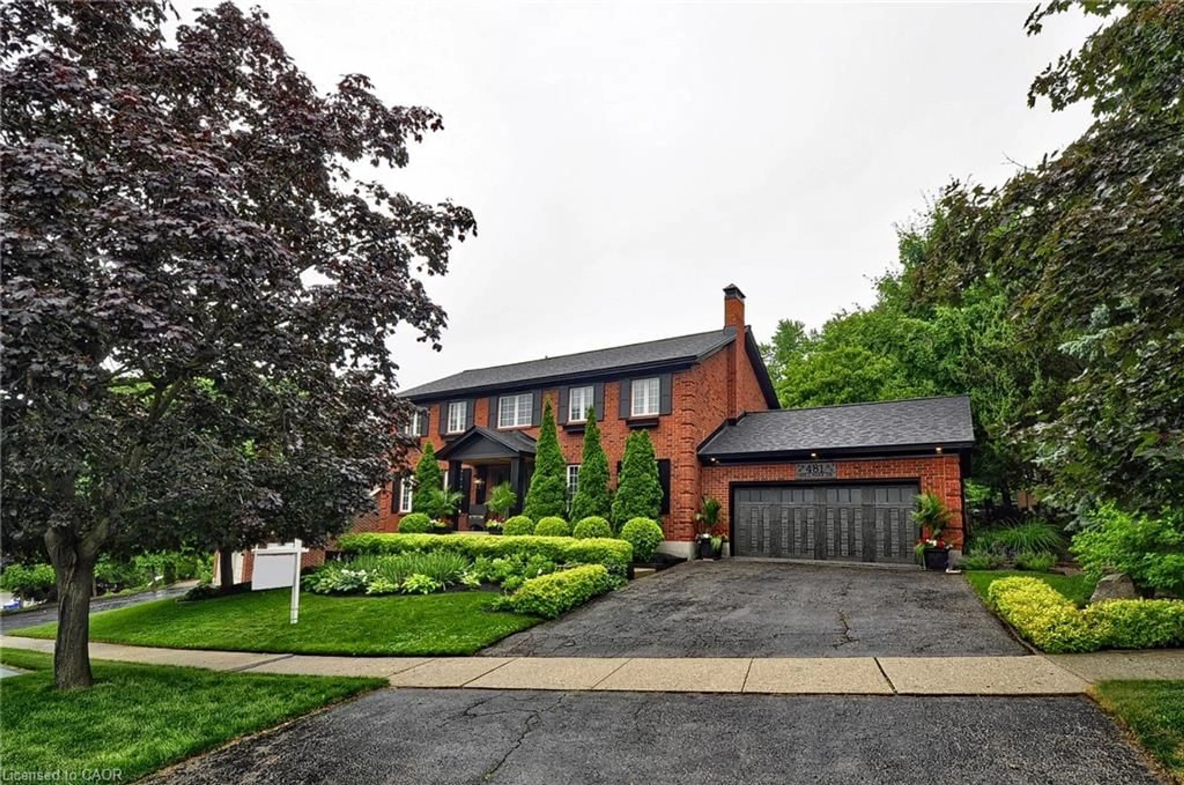 Home with brick exterior material, street for 481 Mill Park Dr, Kitchener Ontario N2P 2L4