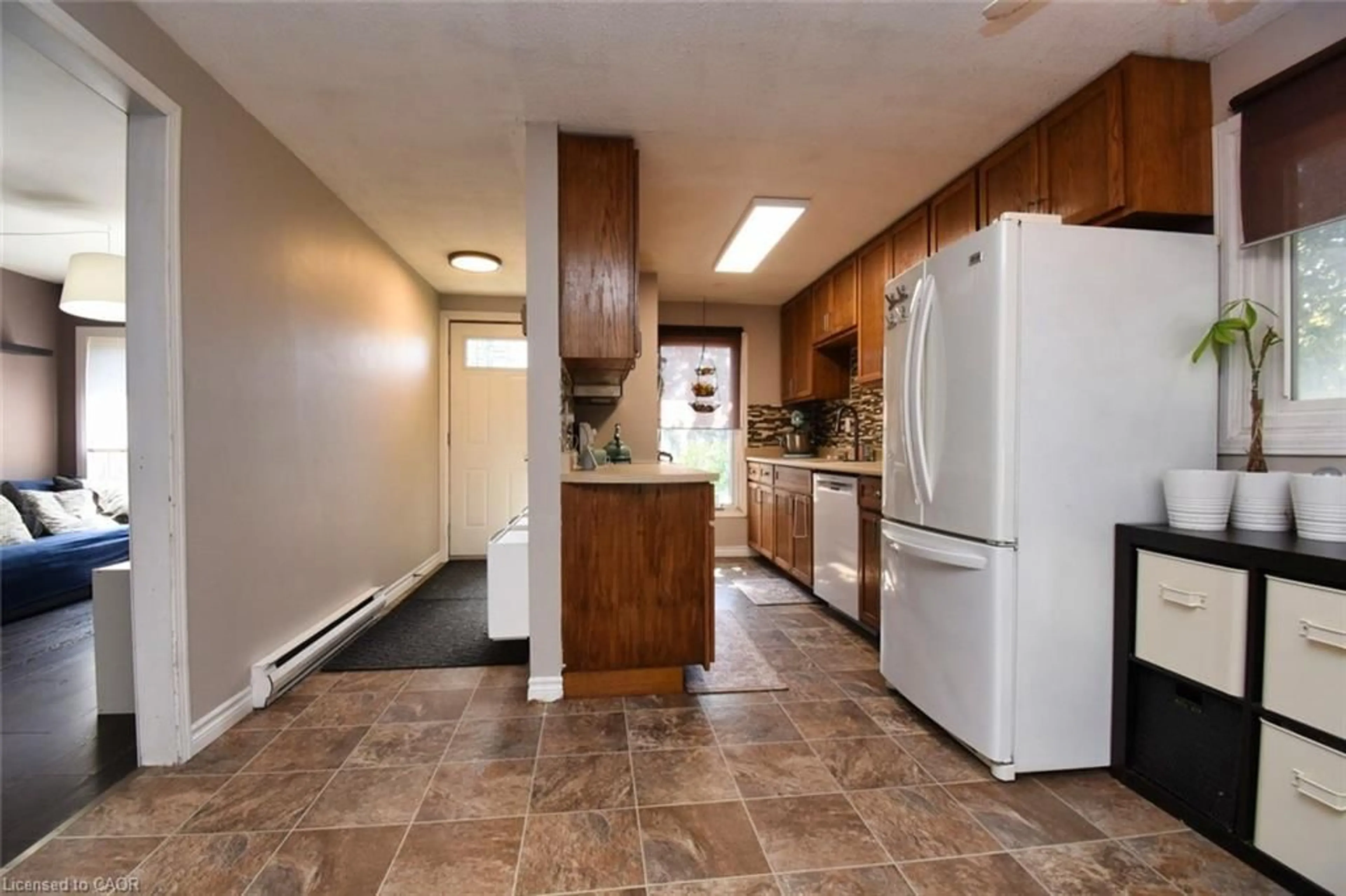 Unknown for 302 Linden Dr, Cambridge Ontario N3H 4Y2
