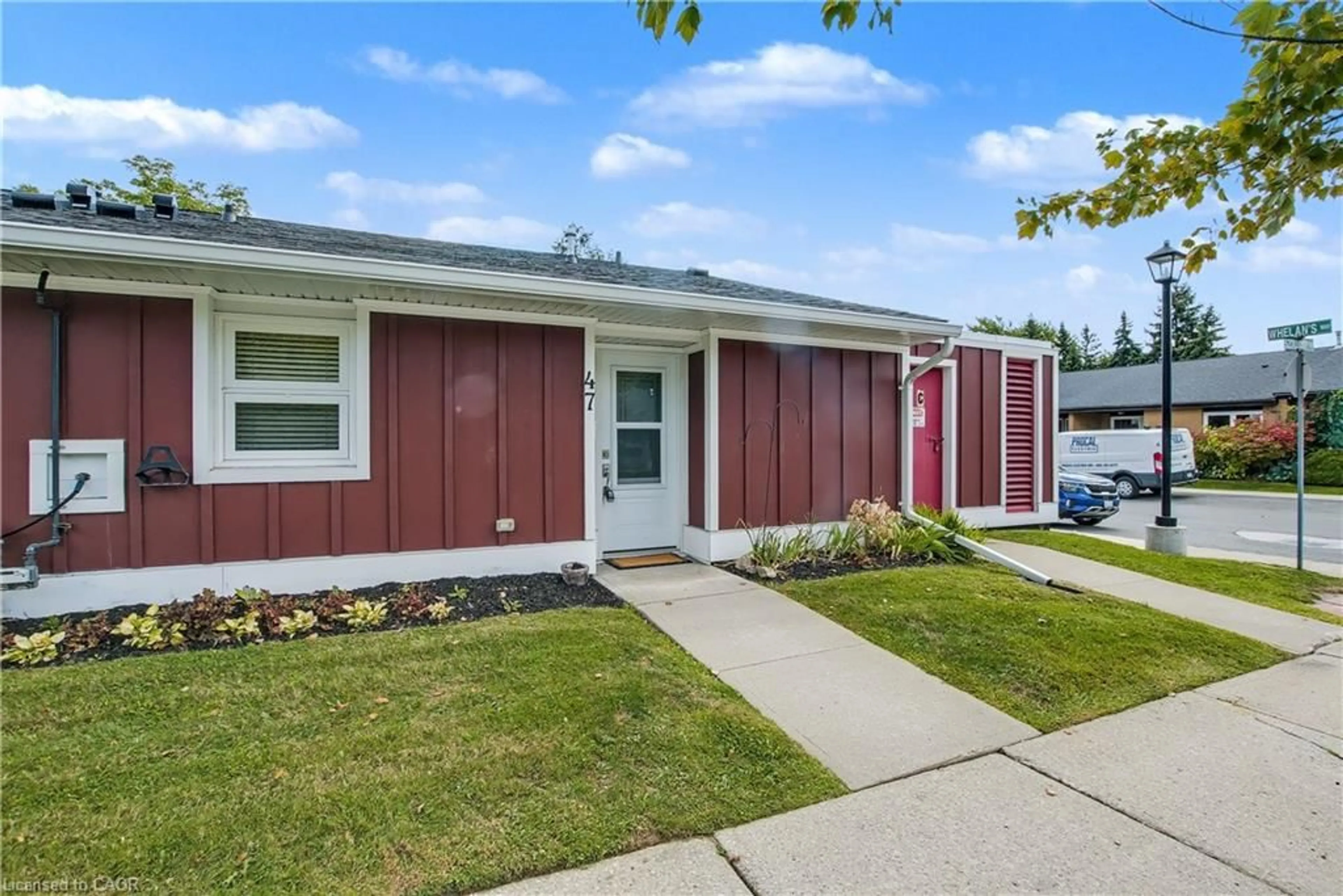 Home with vinyl exterior material, street for 47 Szollosy Cir, Hamilton Ontario L9B 1T8