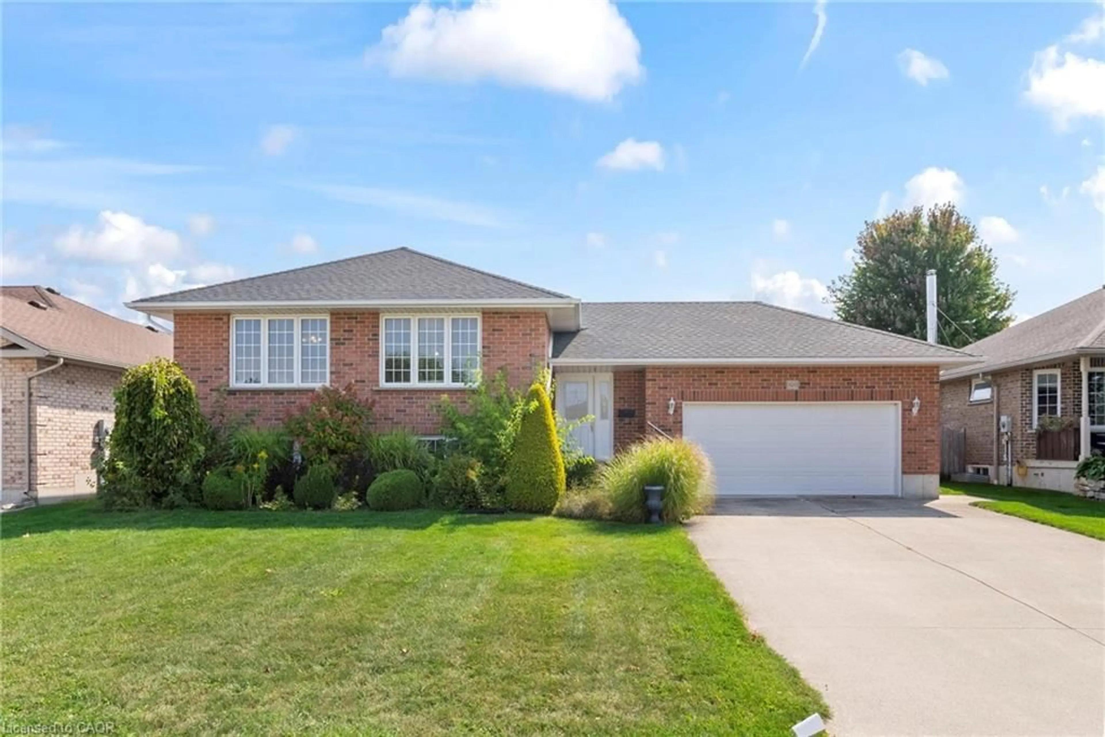 Home with brick exterior material, street for 920 Boyd Ave, Listowel Ontario N4W 3V5