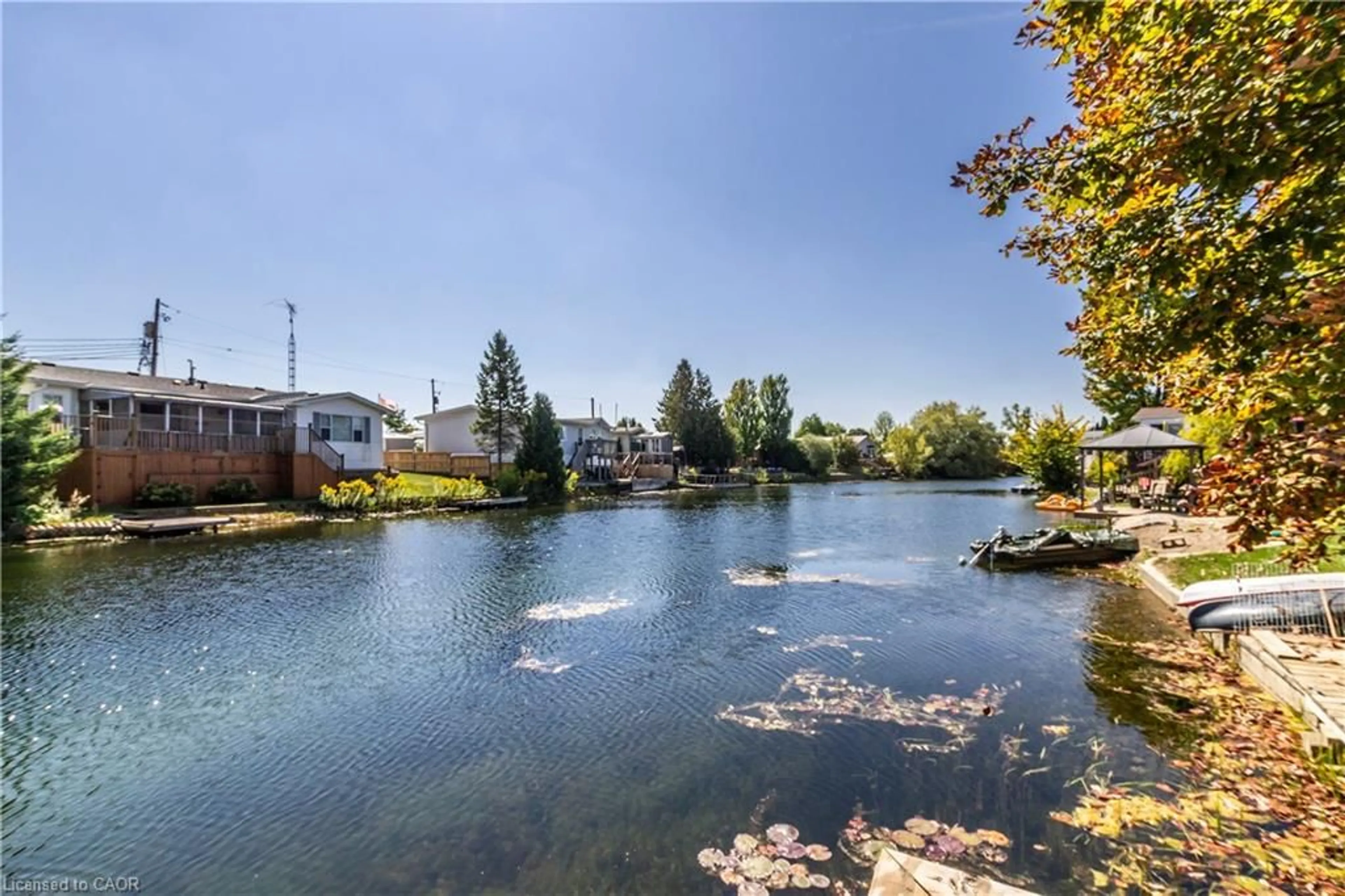 Pool for 32 Jasper Heights Pvt, Puslinch Ontario N0B 2J0