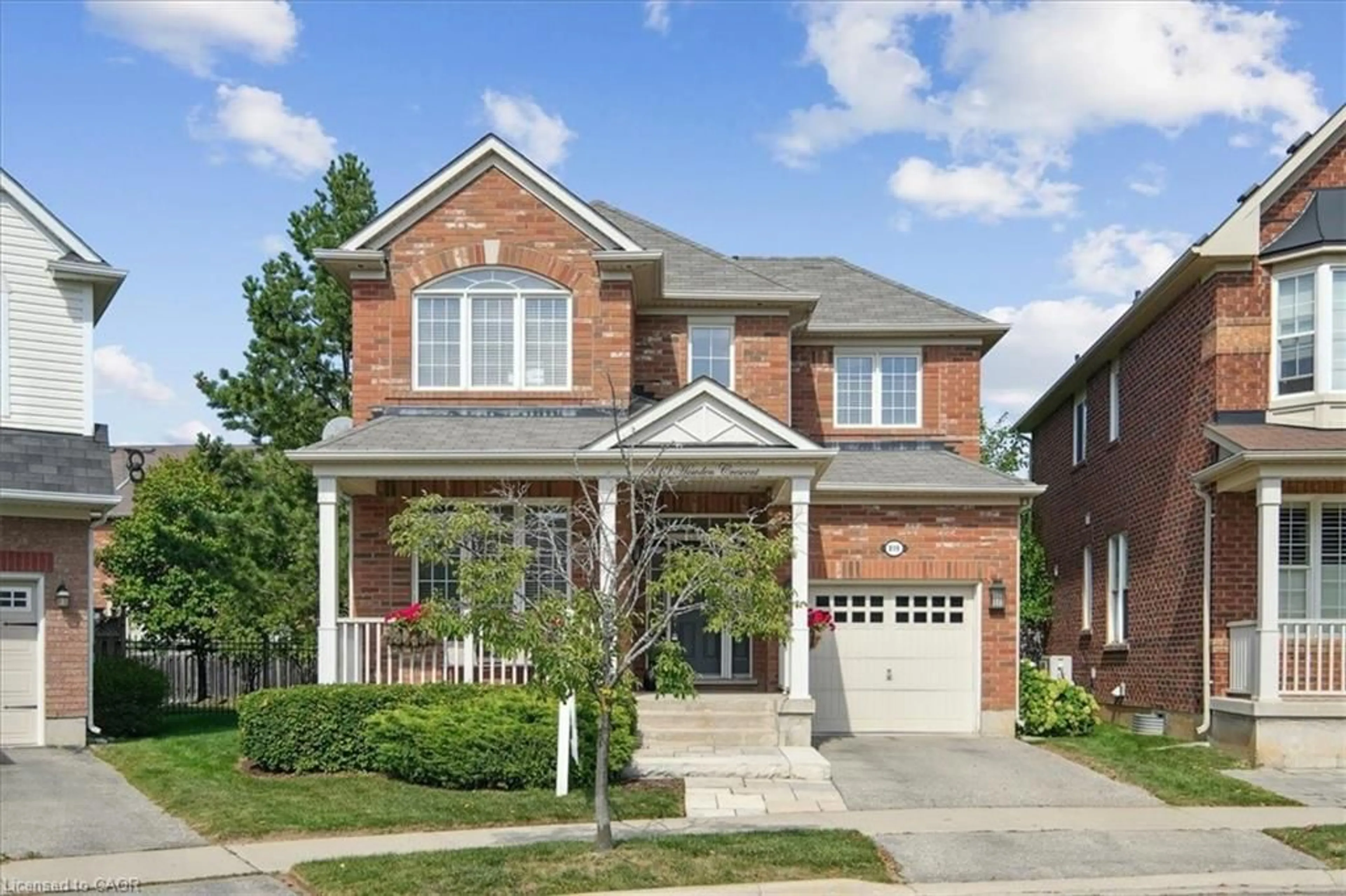 Home with brick exterior material, street for 819 Howden Cres, Milton Ontario L9T 0K9