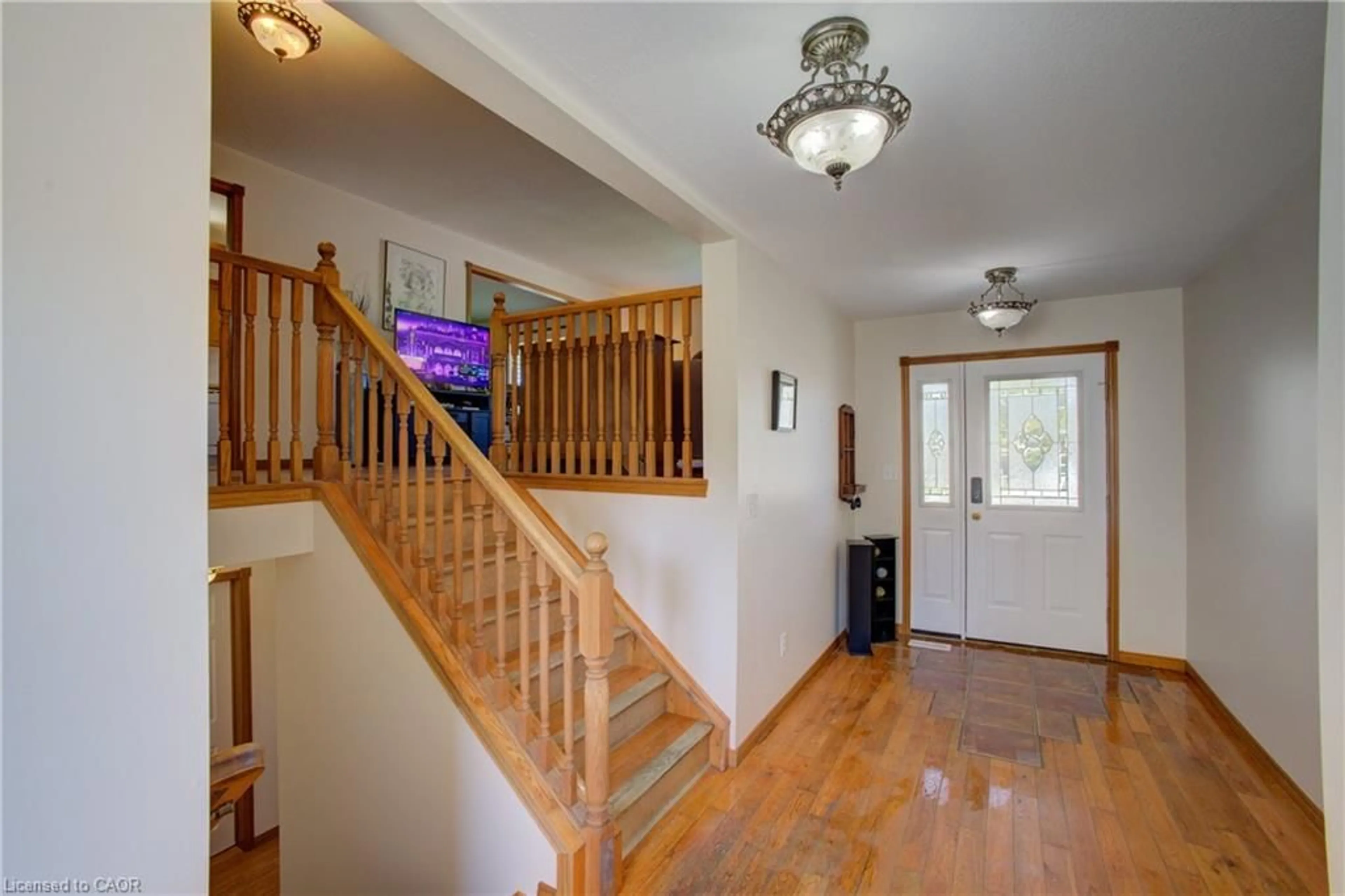 Indoor foyer for 105 Connery Rd, Mount Forest Ontario N0G 2L2