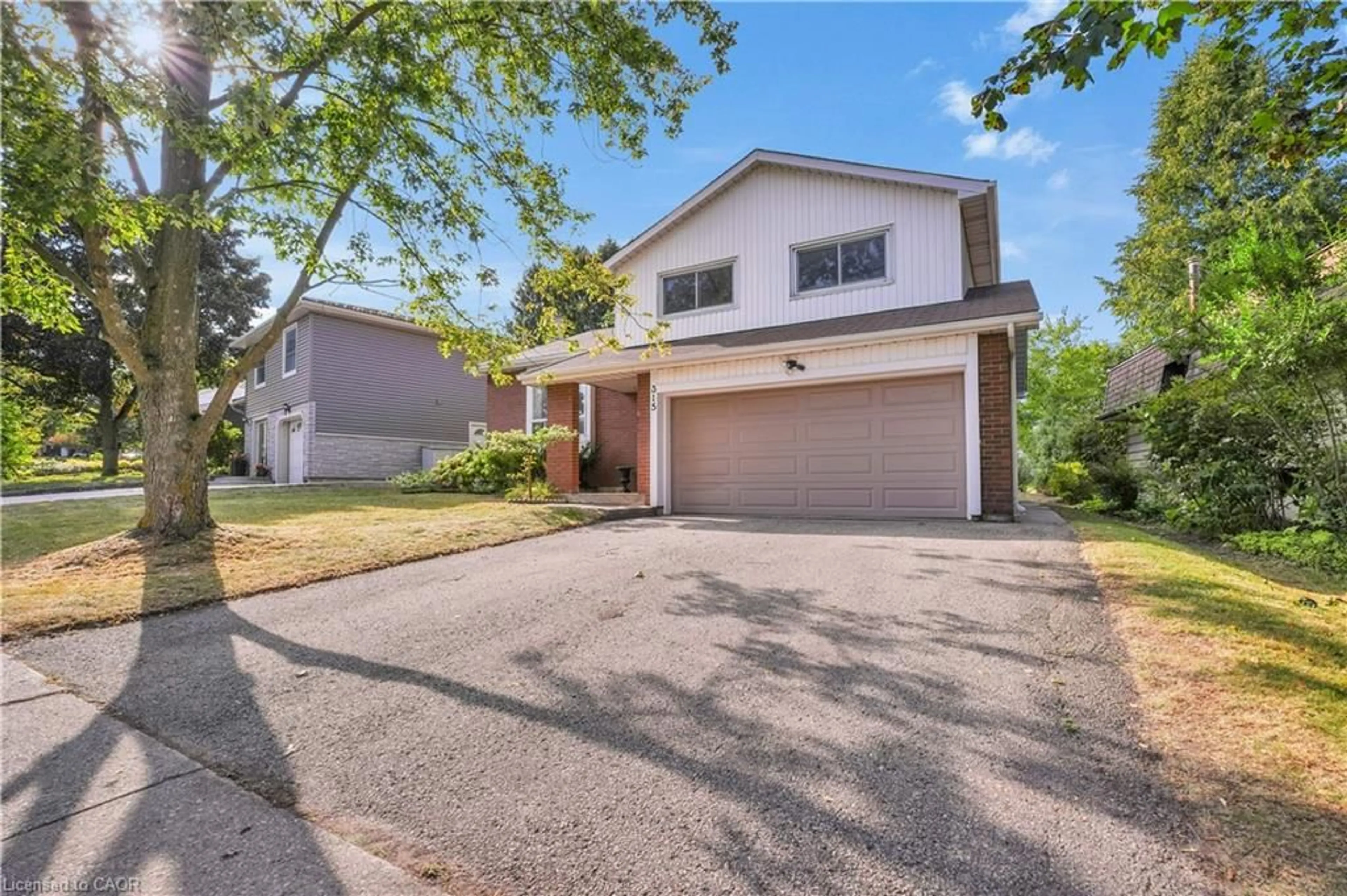 Home with vinyl exterior material, street for 315 Westheights Dr, Kitchener Ontario N2N 1K4