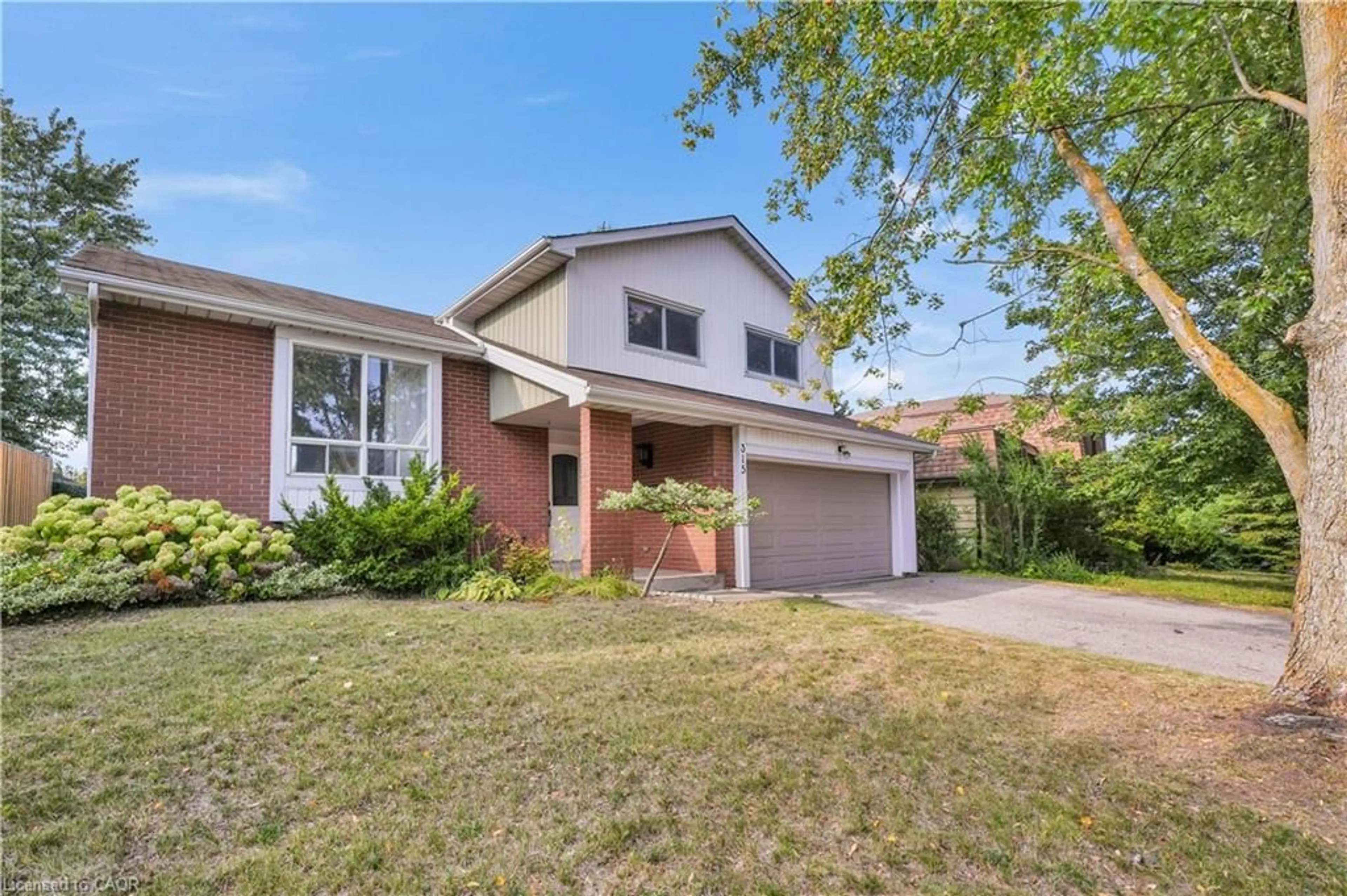 Home with brick exterior material, street for 315 Westheights Dr, Kitchener Ontario N2N 1K4