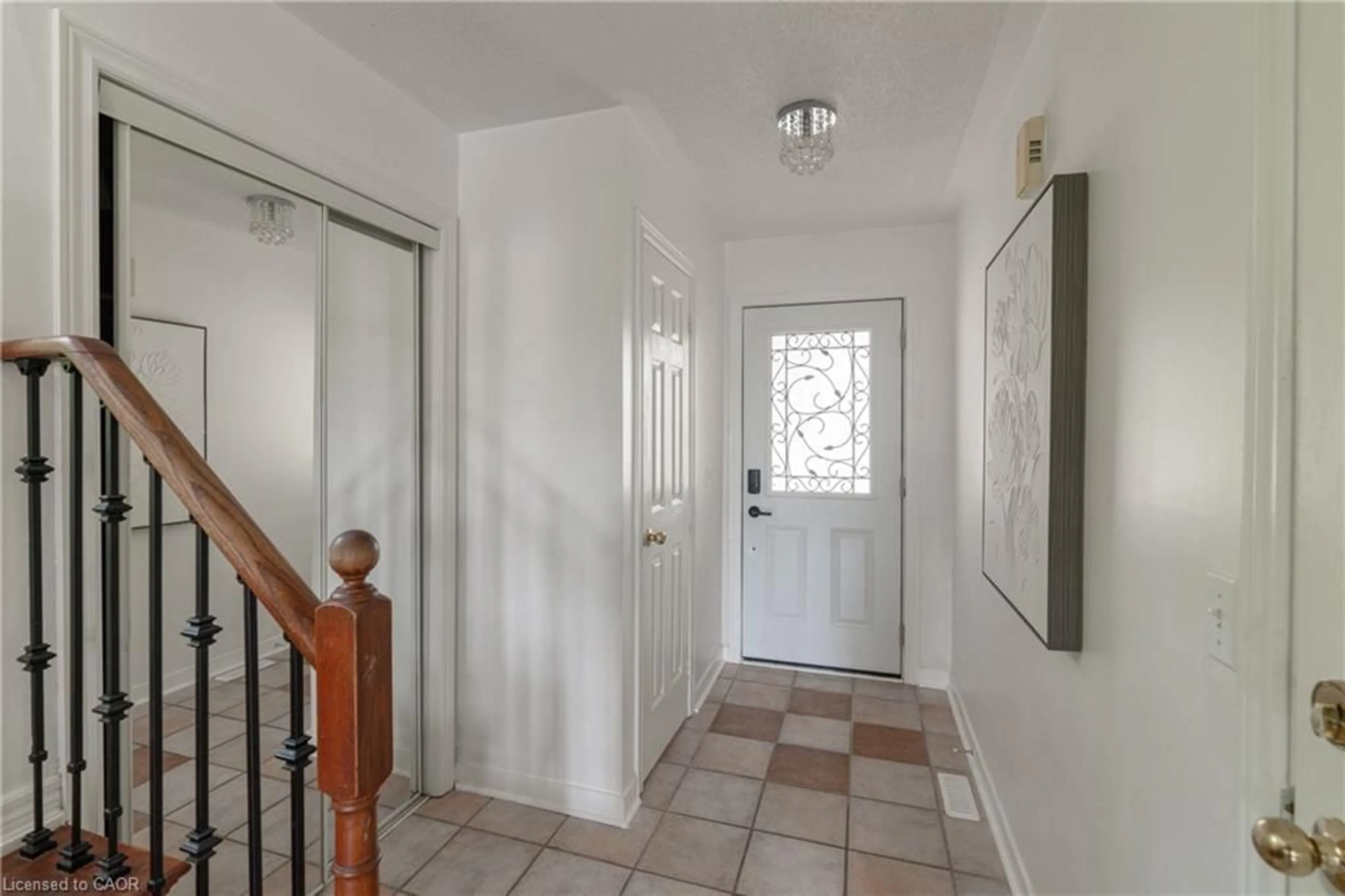 Indoor entryway for 9800 Mclaughlin Rd #132, Peel Ontario L6X 4R1