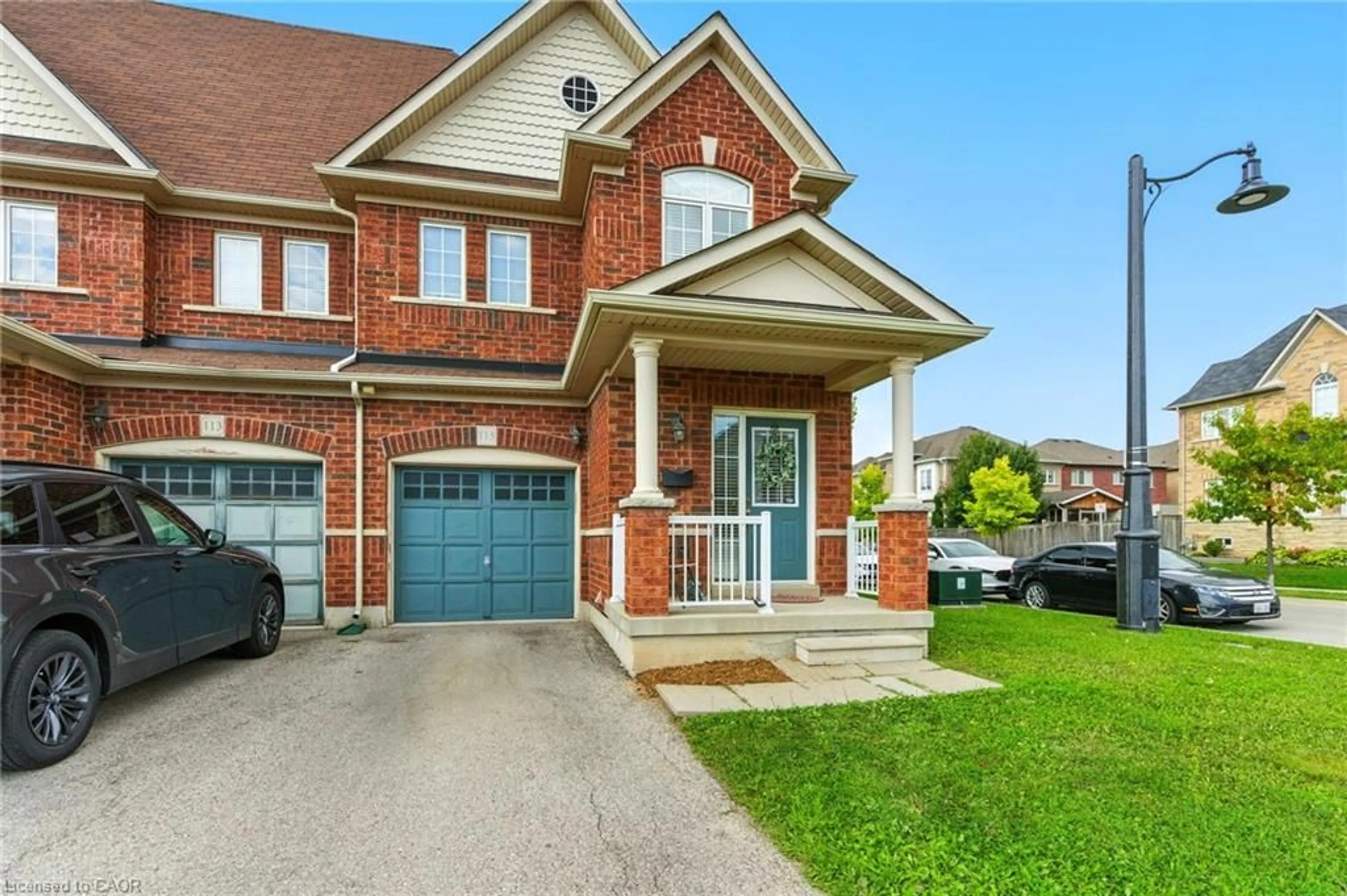 Home with brick exterior material, street for 115 Skinner Rd, Waterdown Ontario L8B 0R4